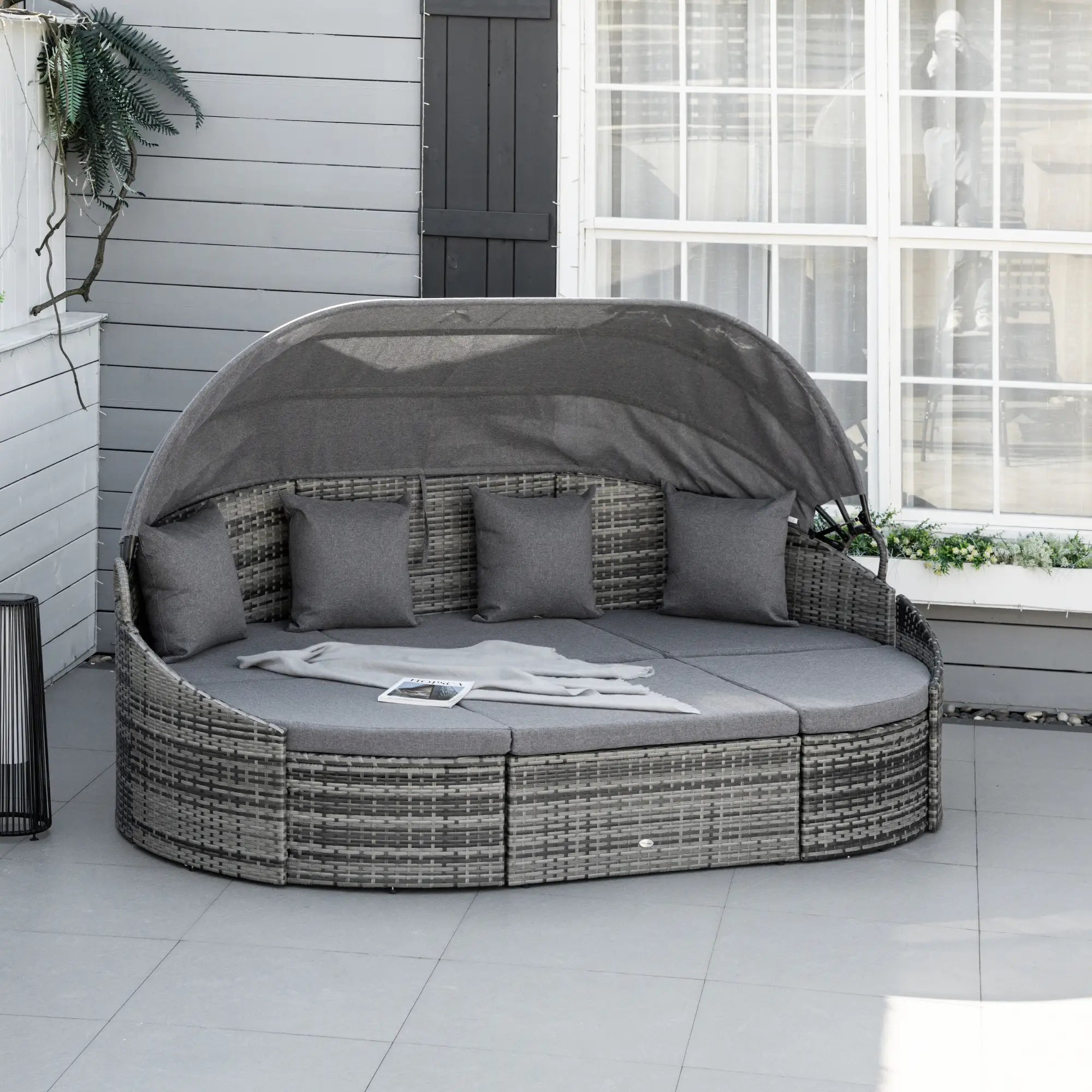 4-Piece PE Wicker Round Daybed, Outdoor Rattan Lounge Set, Grey Daybeds at Gallery Canada