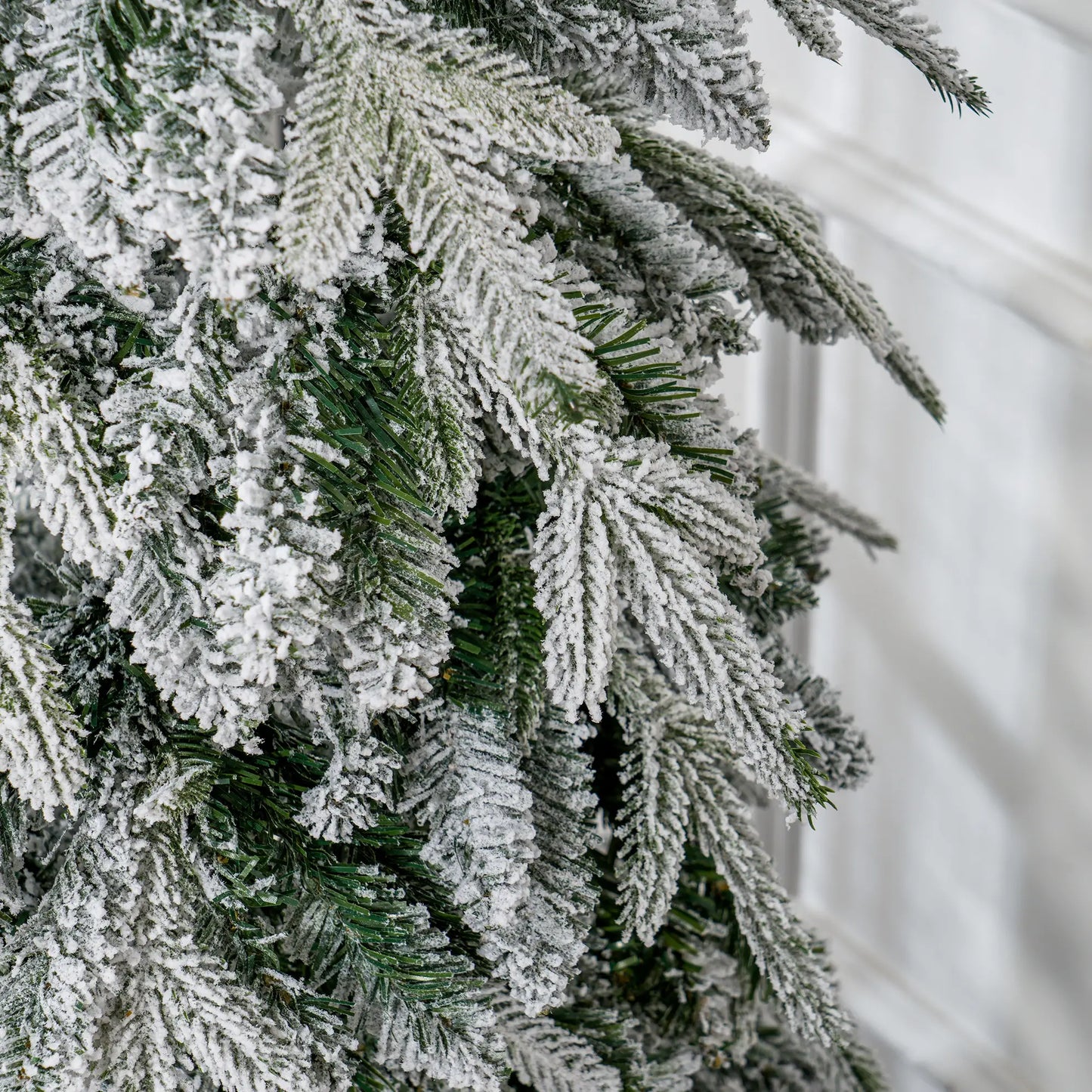 6ft Flocked Artificial Christmas Tree, 600 Tips, Auto Open, Steel Base, Green Flocked Christmas Trees at Gallery Canada