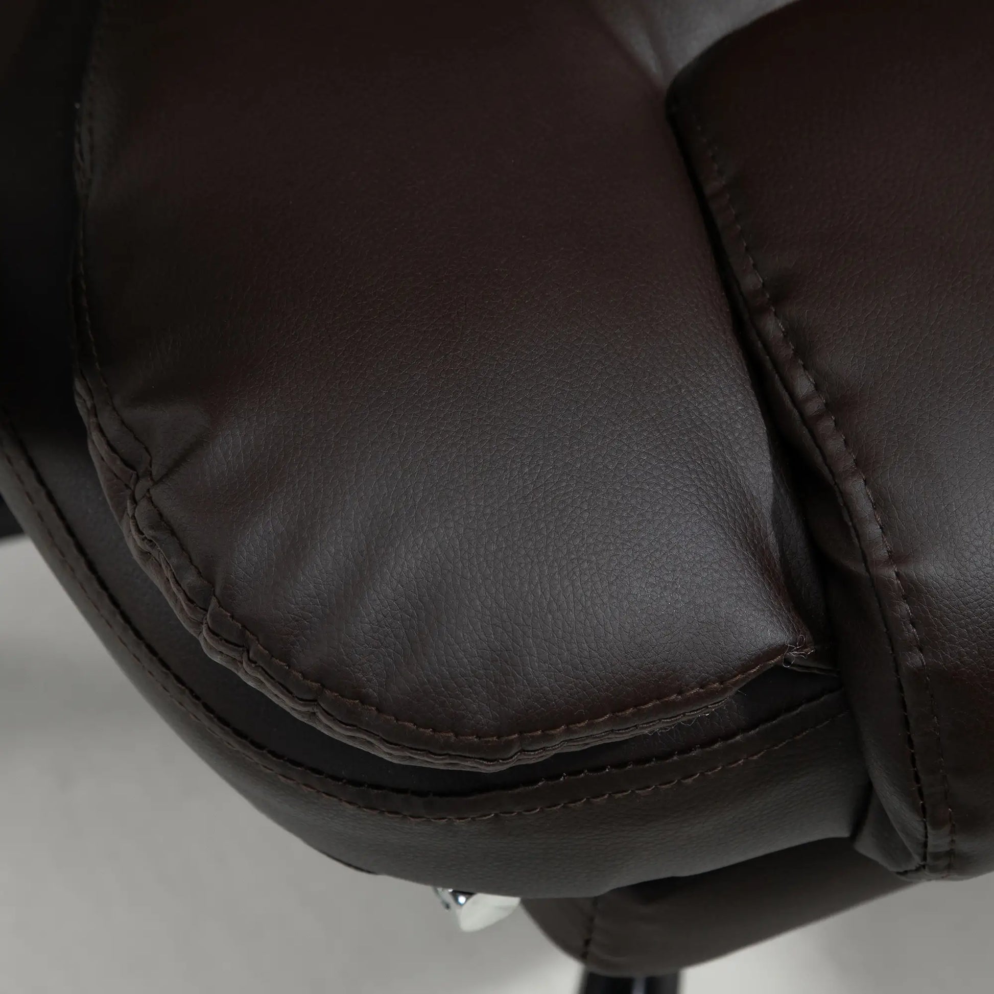 7-Point Vibrating Massage Chair, Reclining Office Chair, Adjustable Height, Brown Massage Chairs at Gallery Canada