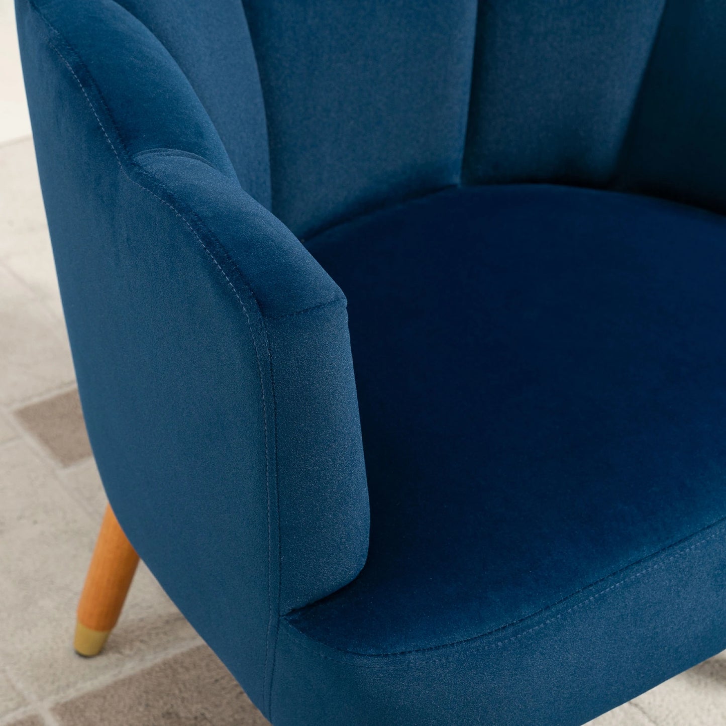 Modern Accent Chair, Upholstered Velvet Armchair with Wood Legs, Blue Accent Chairs at Gallery Canada