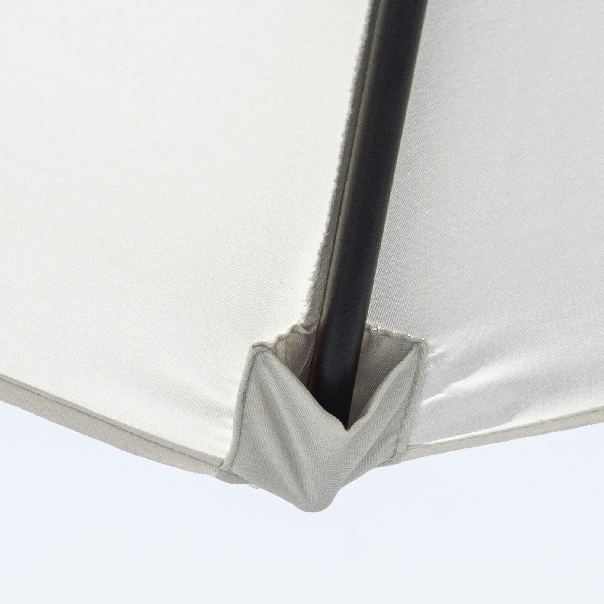 8.5' Round Aluminum Patio Umbrella, 6 Ribs, Tilt Canopy, Cream White Sun Umbrellas at Gallery Canada