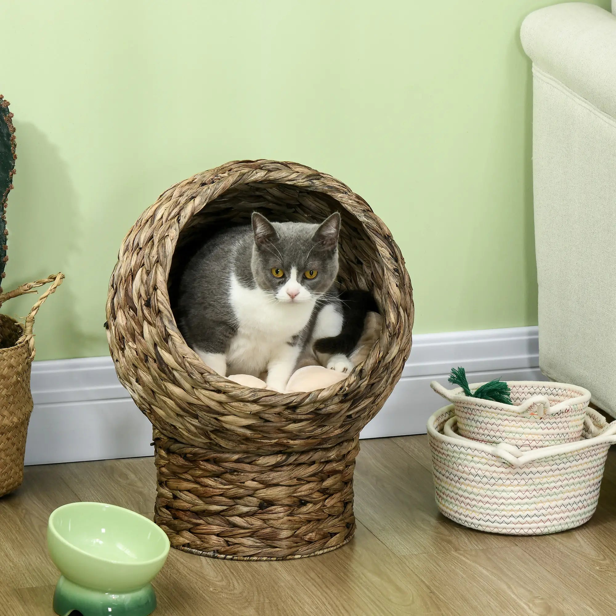 Wicker Cat Bed With Cushion, Stand, Indoor, Dark Brown Cat Houses at Gallery Canada