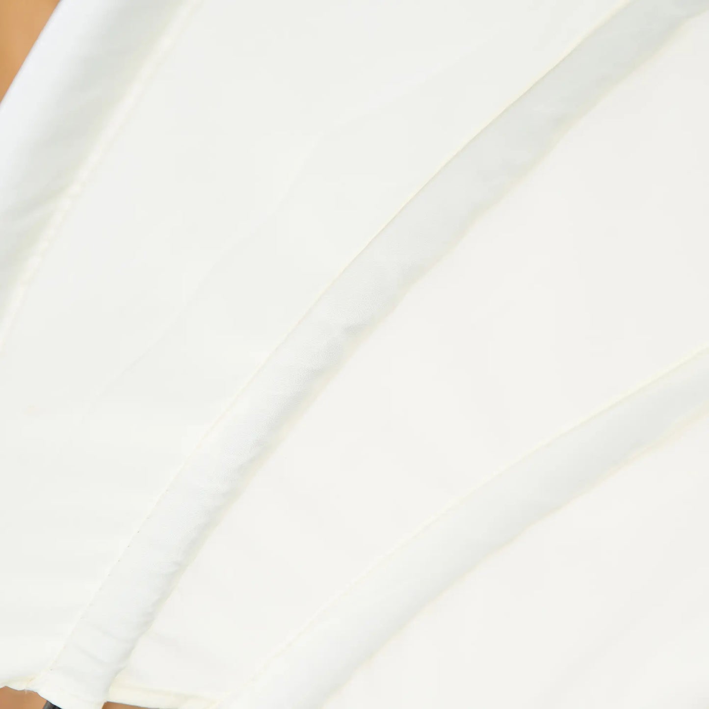 4-Piece PE Wicker Round Daybed, Outdoor Rattan Lounge Set, Cream Daybeds at Gallery Canada