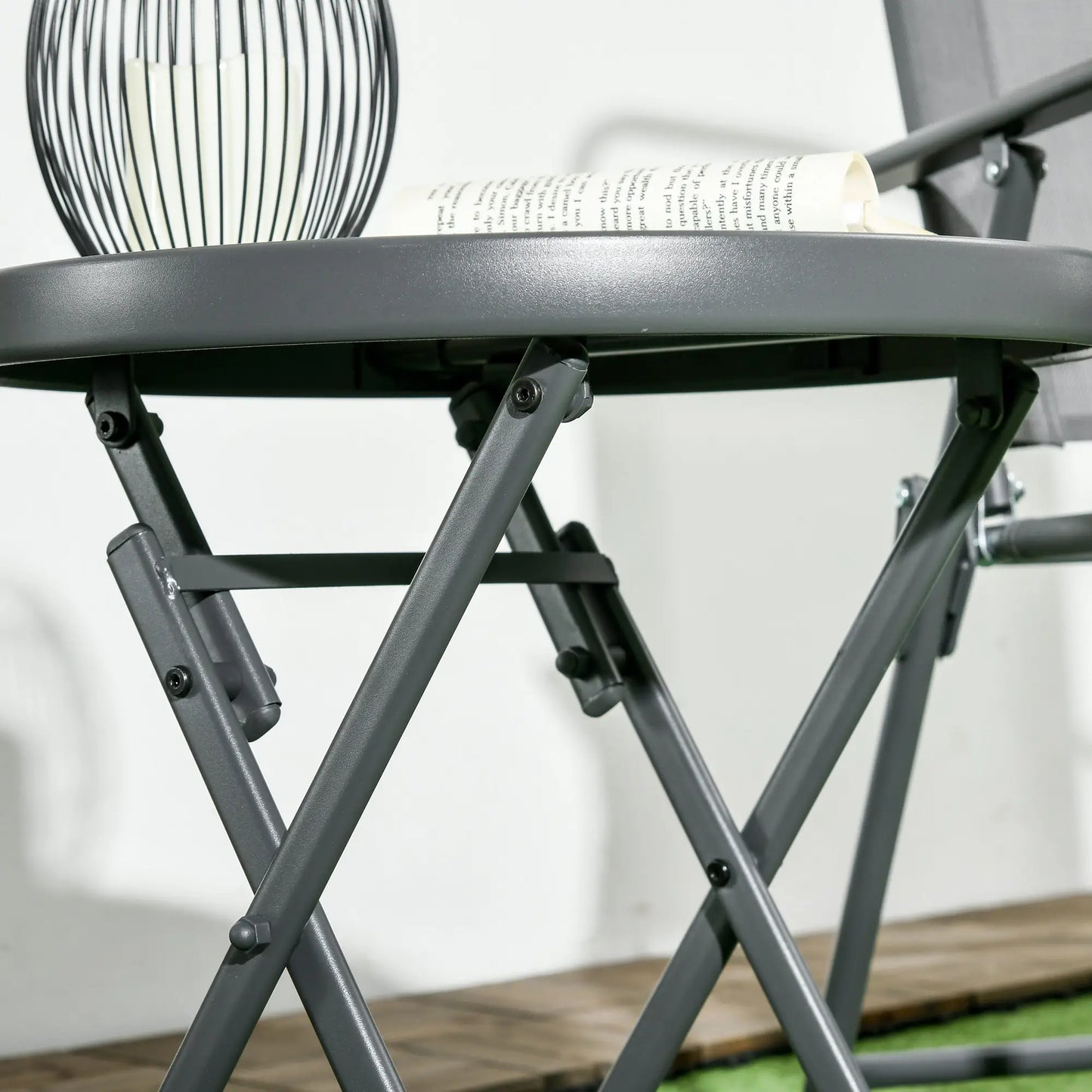 18" Outdoor Round Folding Table, Tempered Glass Top, White Patio Side Tables at Gallery Canada