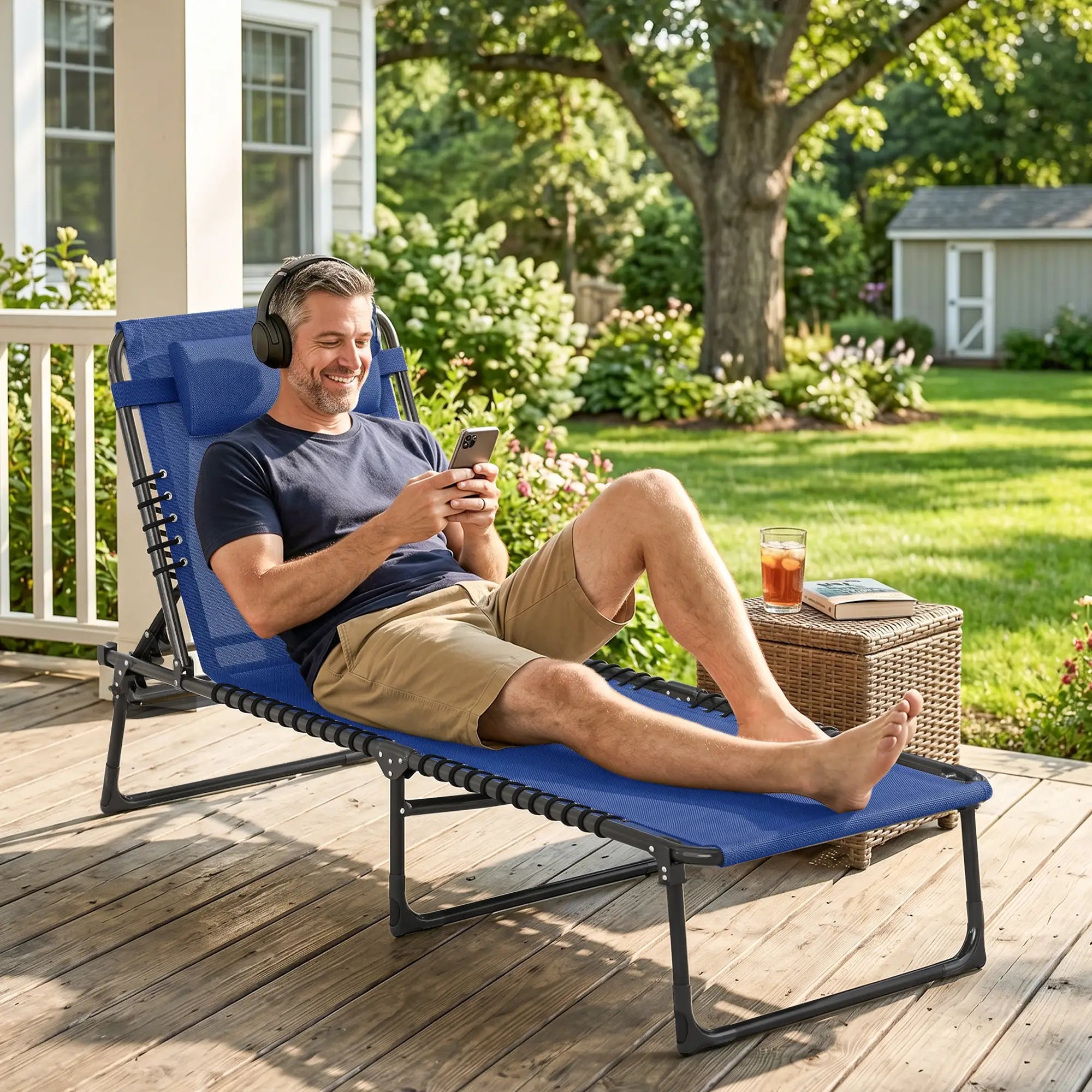 Outdoor Folding Lounge Chair, 4-Level Adjustable, Navy Blue Lounger Chairs at Gallery Canada