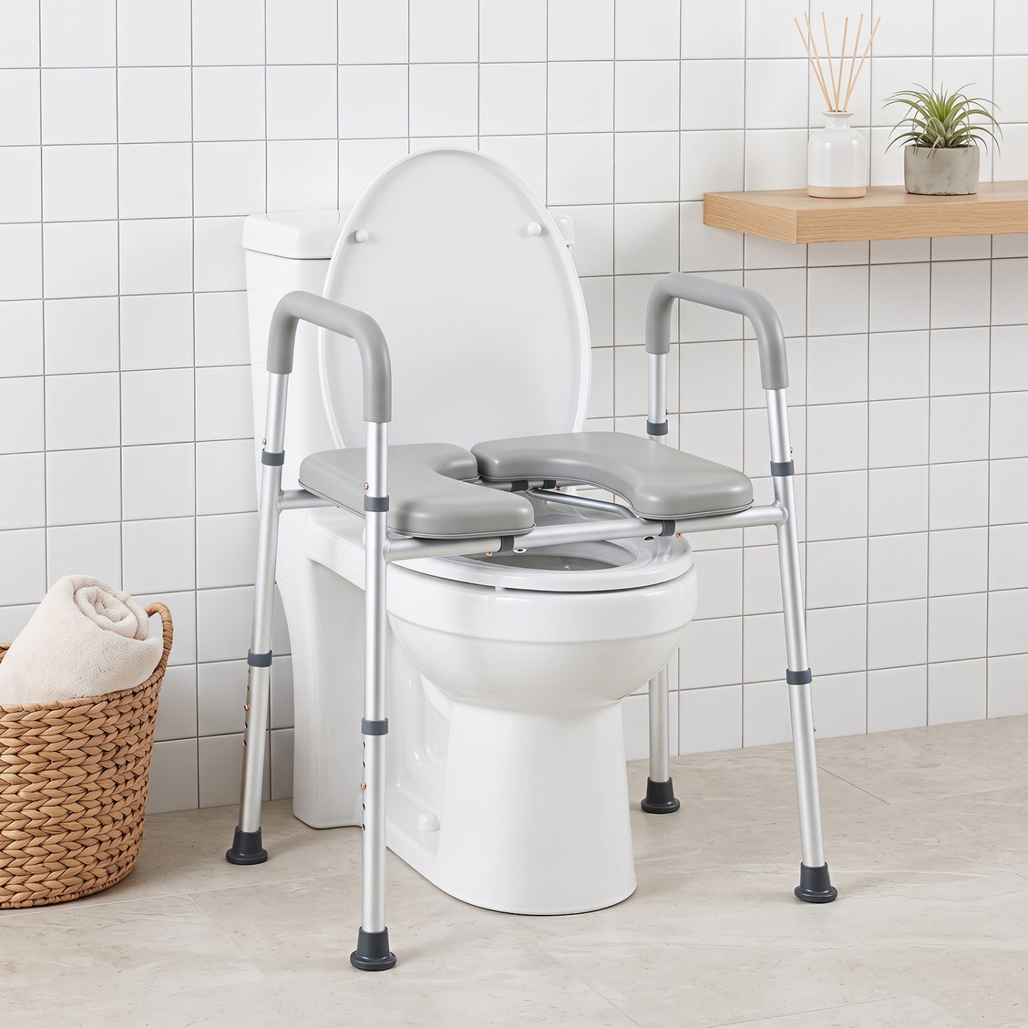 Heavy-duty 400 LBS Raised Toilet Seat with Non-slip Handles