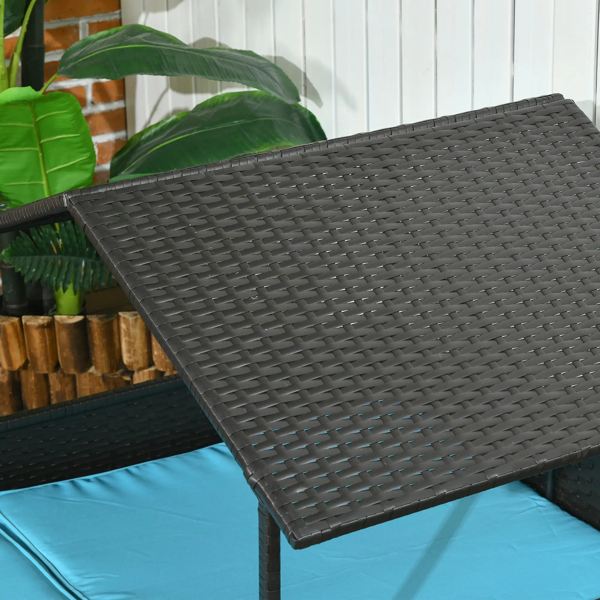 Extendable Wicker Dog Bed, Soft Cushion Washable Cover, Small Medium Dogs, Blue Houses, Kennels & Pens at Gallery Canada