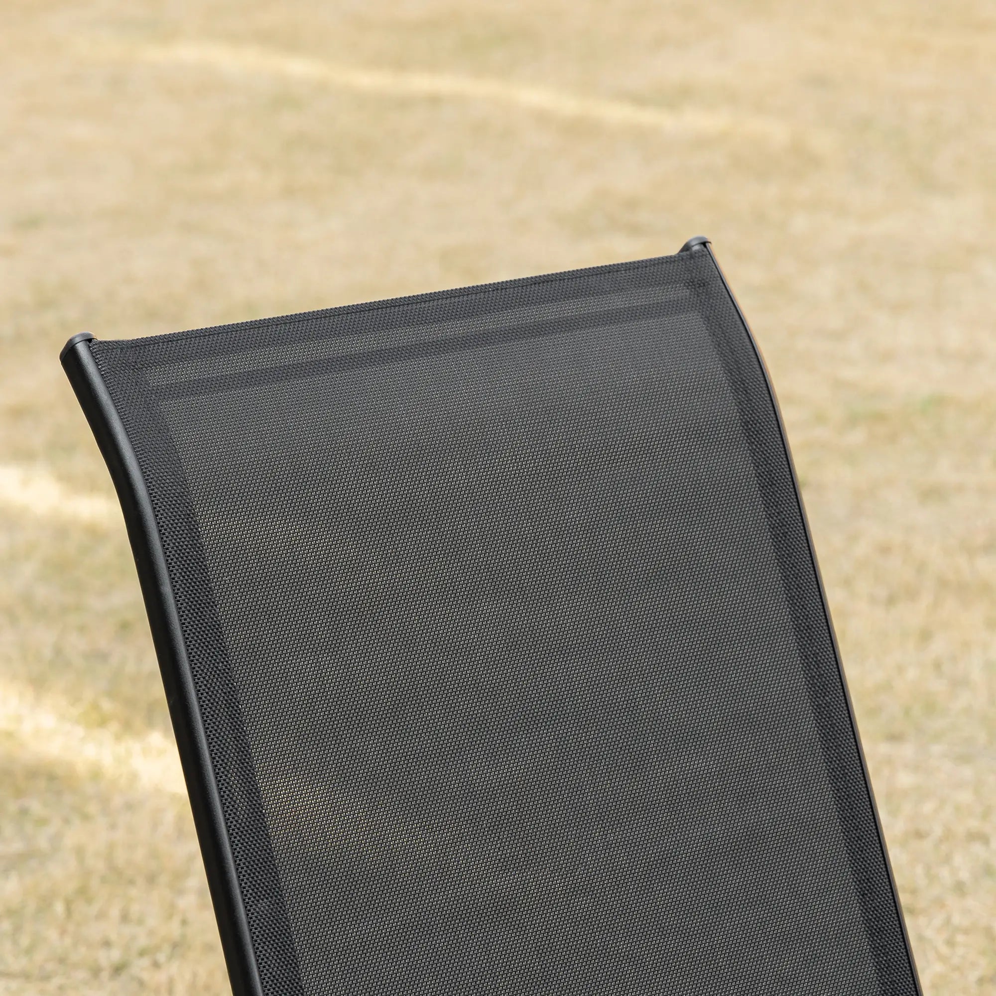 4-Piece Outdoor Dining Chair With Armrests, Black Patio Chairs at Gallery Canada