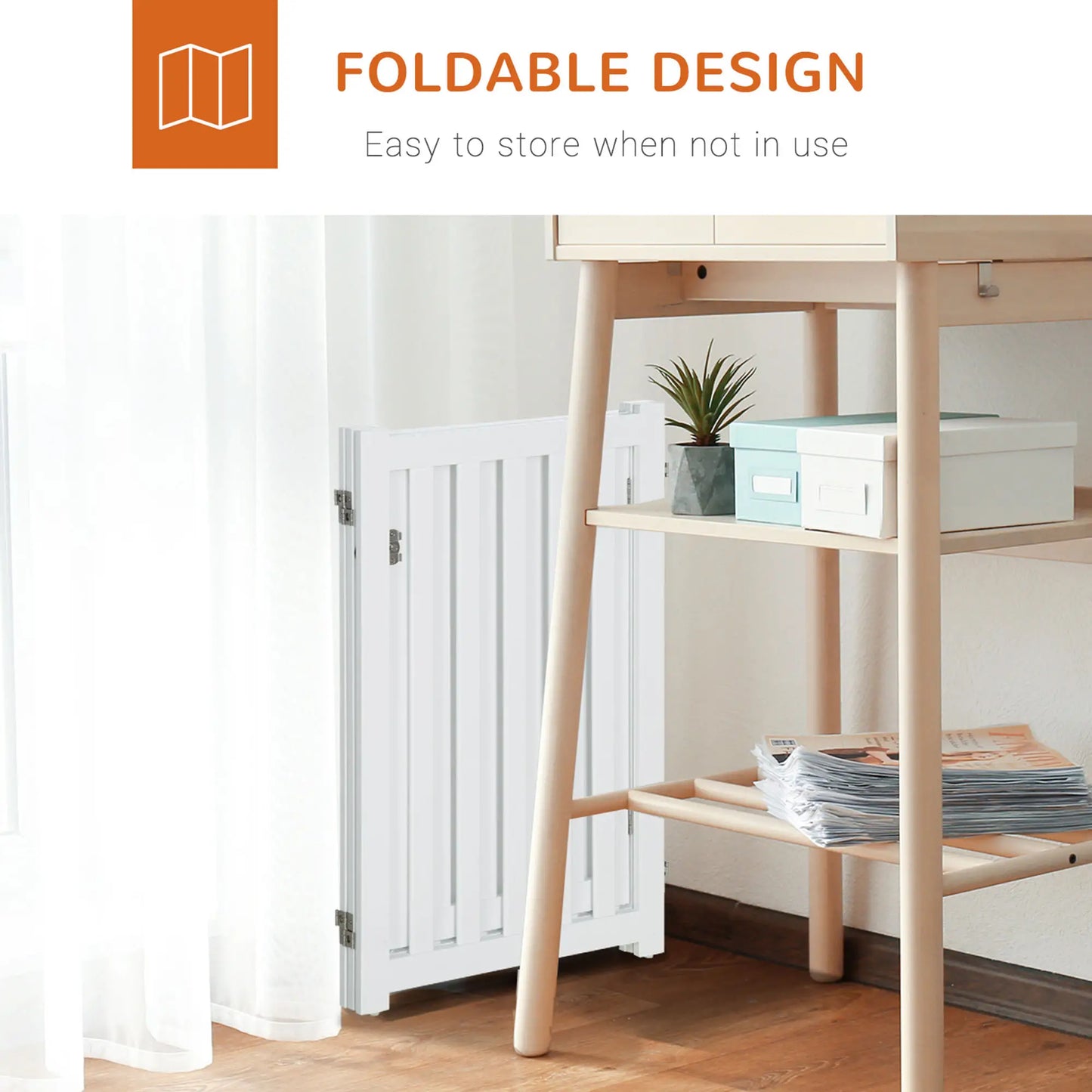 31.5"H Foldable Dog Gate with Door, 3 Panels, White Houses, Kennels & Pens at Gallery Canada