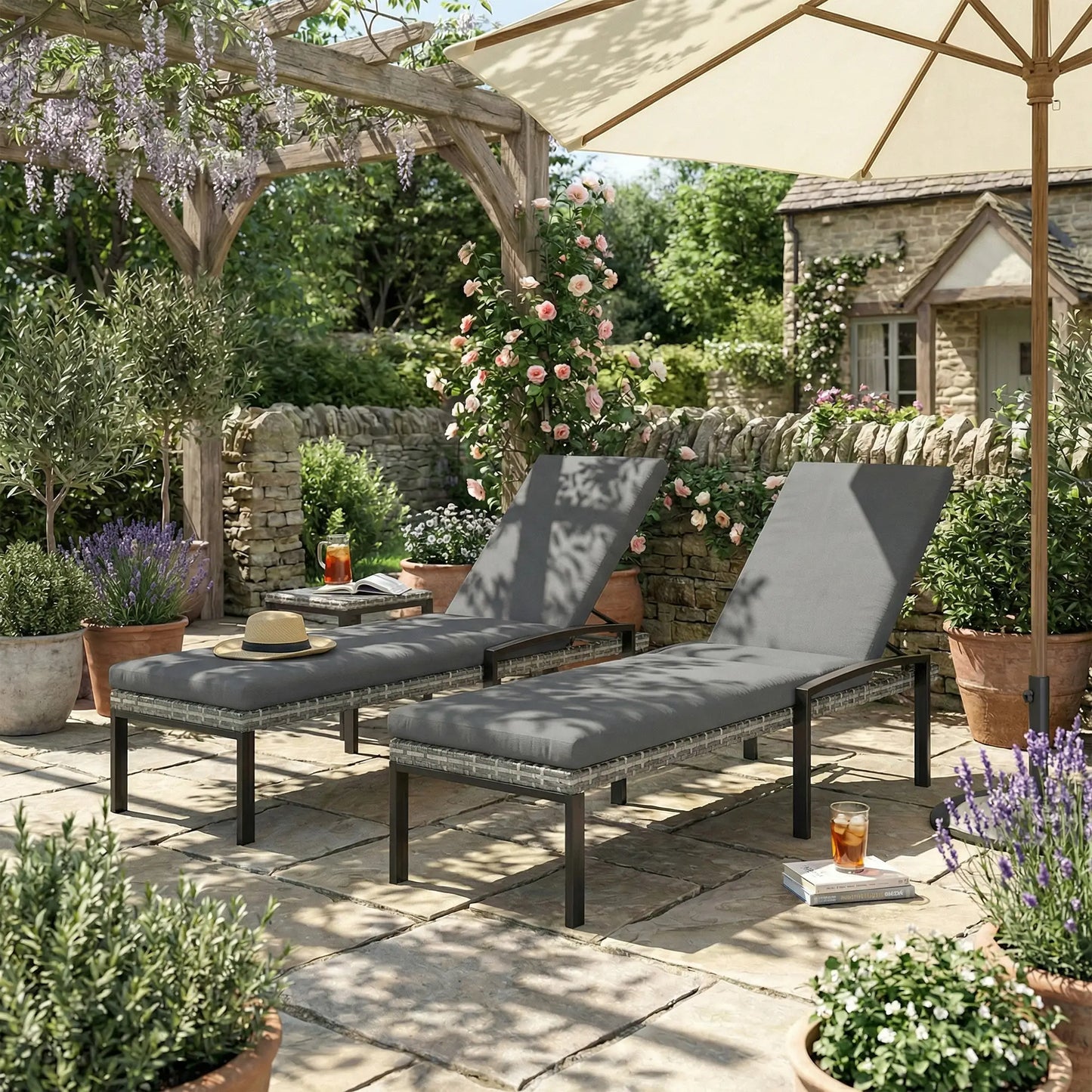Outdoor Chaise Lounge Chairs, Set of 2 Wicker Patio Chairs, 5-Level Adjustable Backrest Wicker Chaise Loungers at Gallery Canada