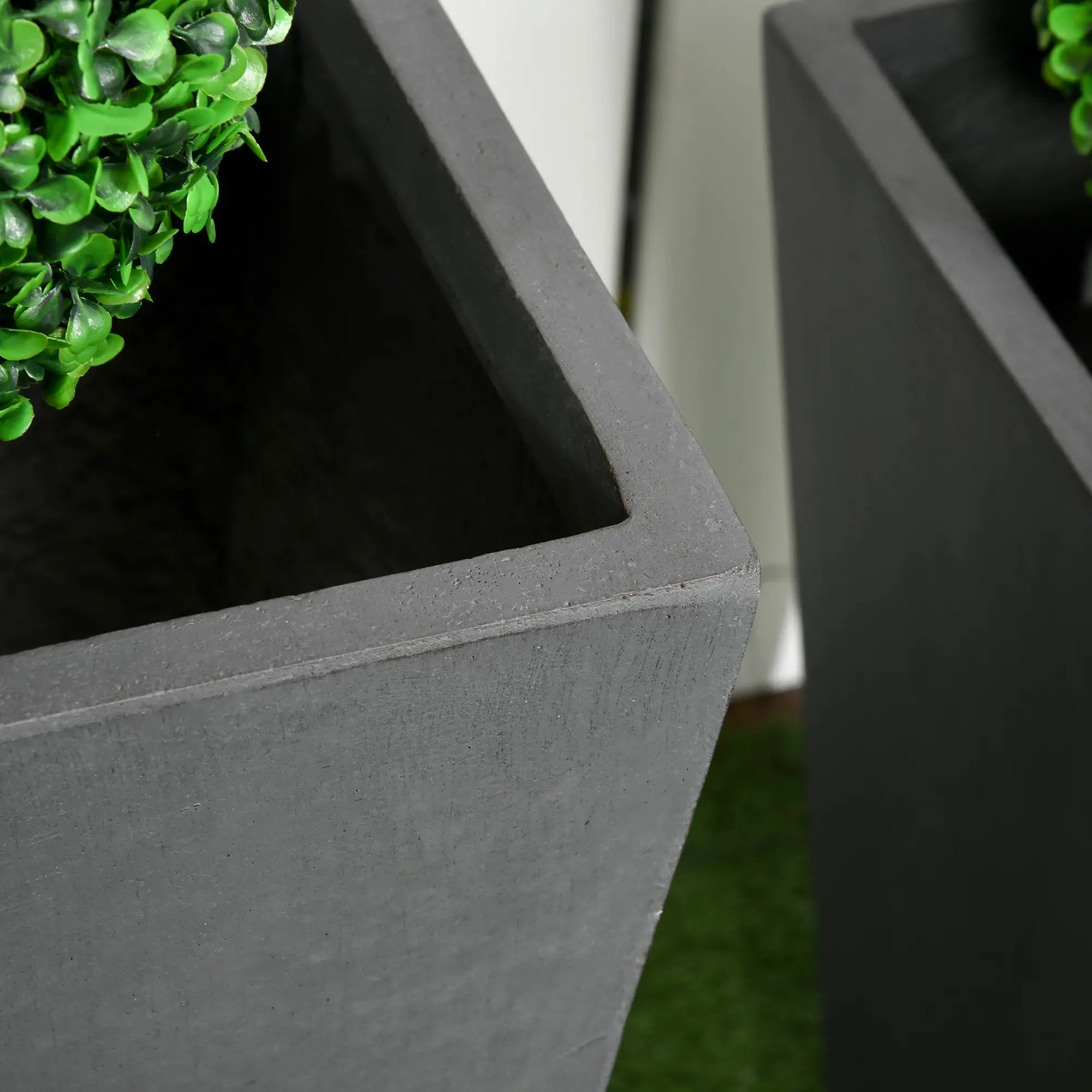 Set of 2 Tall Planters, 22