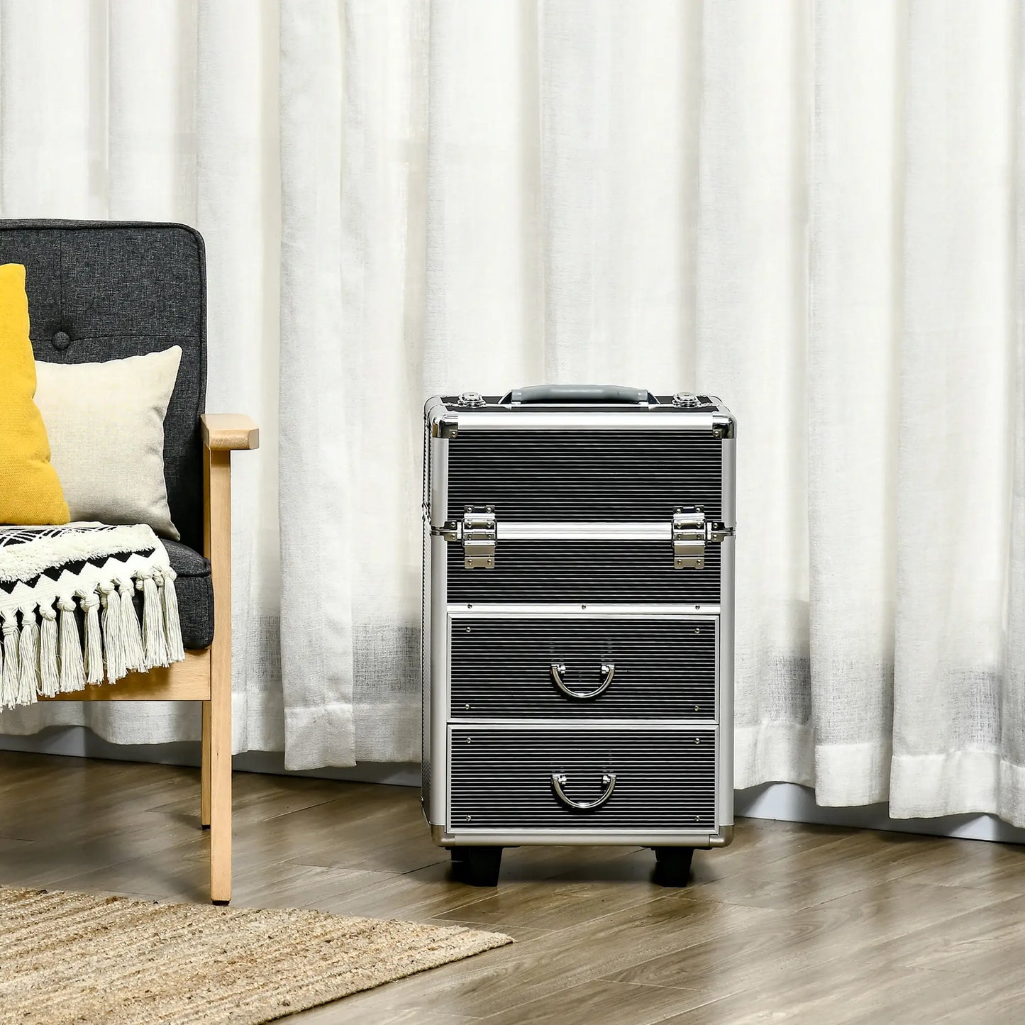 Aluminum Rolling Makeup Train Case, Lockable Travel Cart, Black Makeup Cases at Gallery Canada