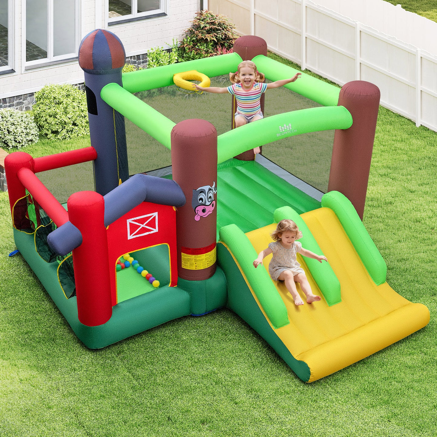 6-In-1 Inflatable Castle With Trampoline, 735W Blower Bounce House at Gallery Canada