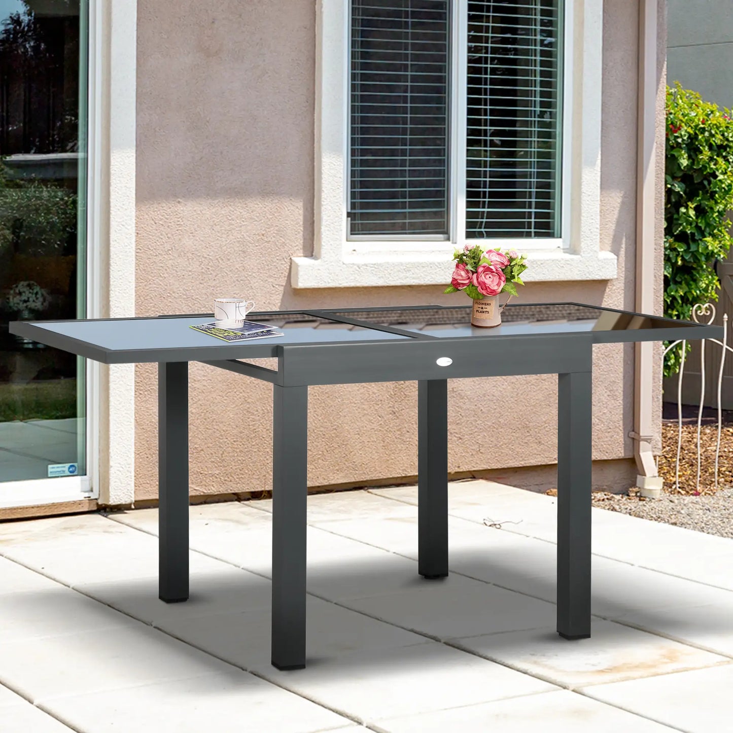 63" Extendable Outdoor Dining Table, Aluminum Frame, Tempered Glass, Black Patio Dinning Tables at Gallery Canada