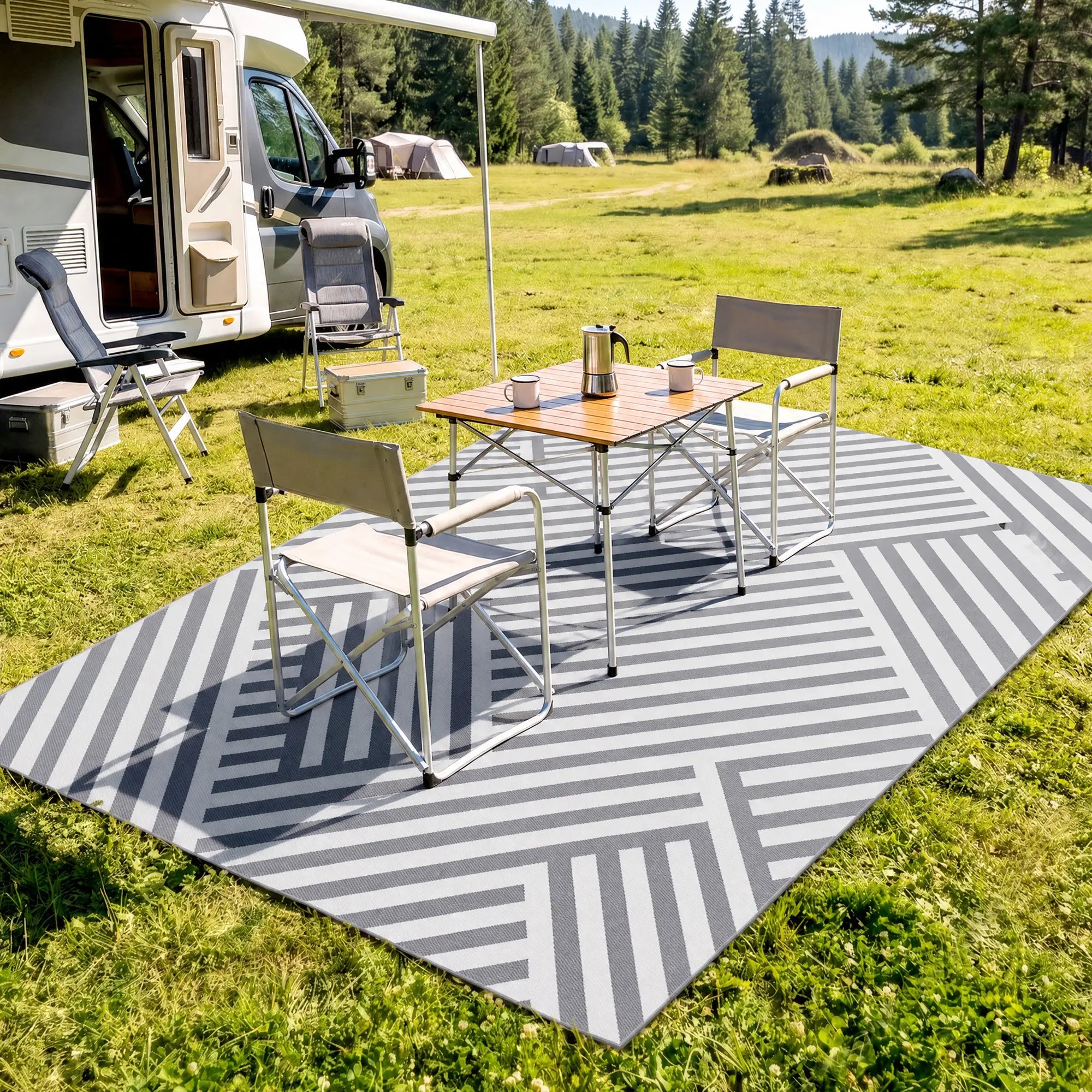 Reversible Outdoor RV Rug, Patio Floor Mat, 6' x 9', Grey and Cream Garden Decor at Gallery Canada