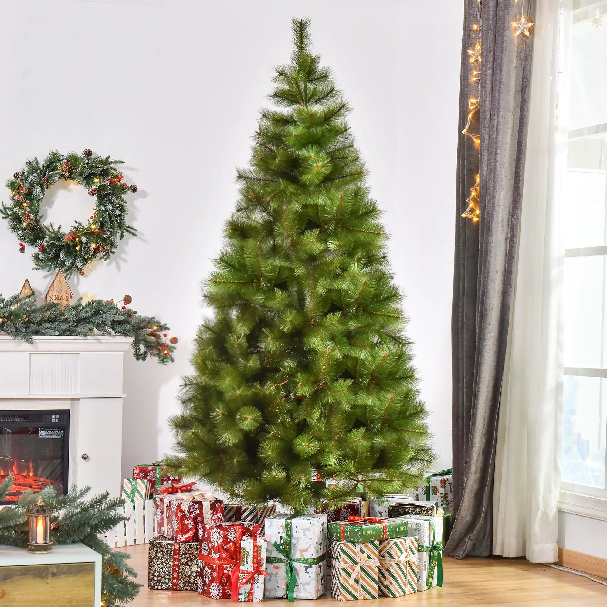 7 FT Artificial Pine Christmas Tree, 505 Branches, Green Artificial Christmas Trees at Gallery Canada