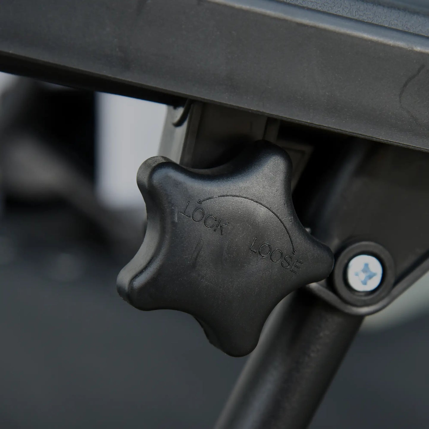 Zero Gravity Reclining Lounger Chair, Canopy Shade, Side Tray, Cupholder, Black Lounger Chairs at Gallery Canada