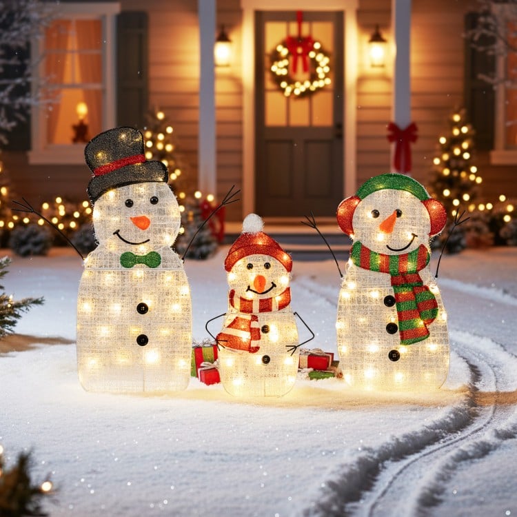 Lighted Snowman Family Christmas Decoration 3-Piece Pre-Lit 2D Snowman Set, Multicolor Christmas Decor & Accessories at Gallery Canada