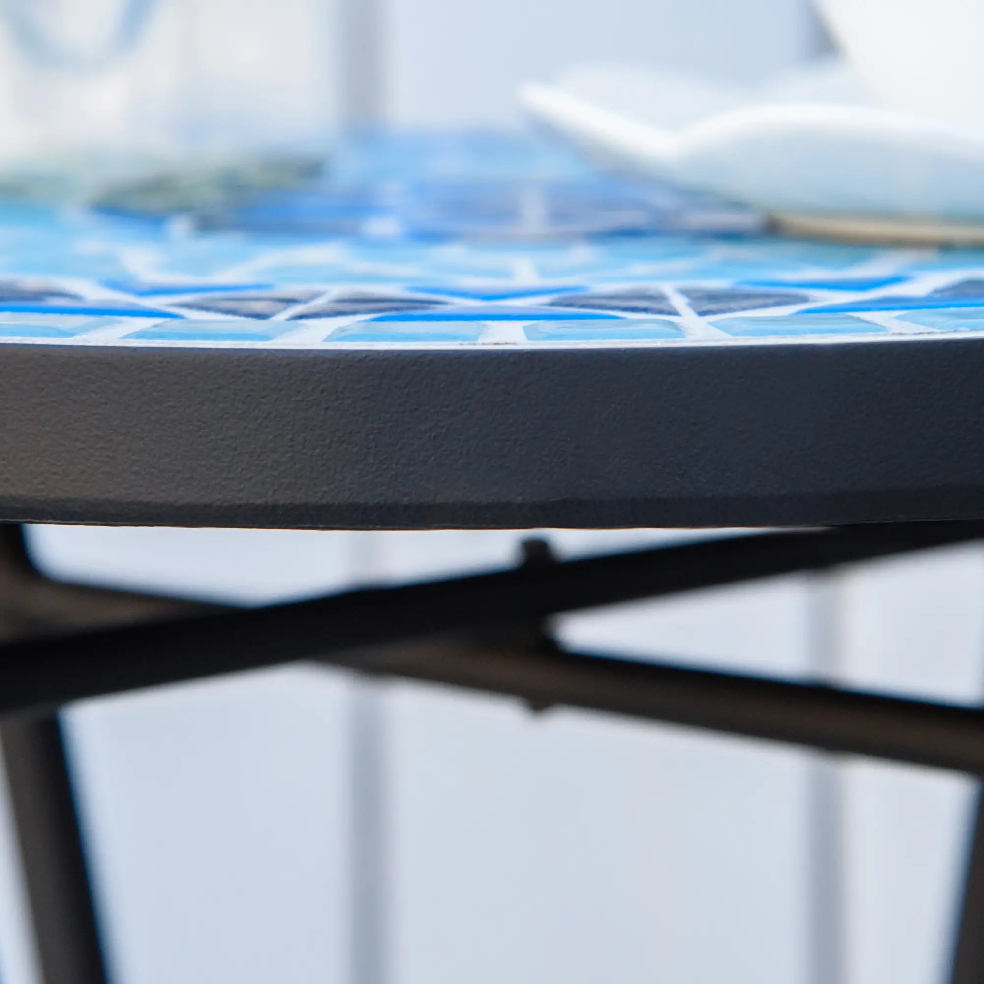 Round Mosaic Patio Table, Metal Frame, Outdoor Garden Furniture, Blue Patio Side Tables at Gallery Canada