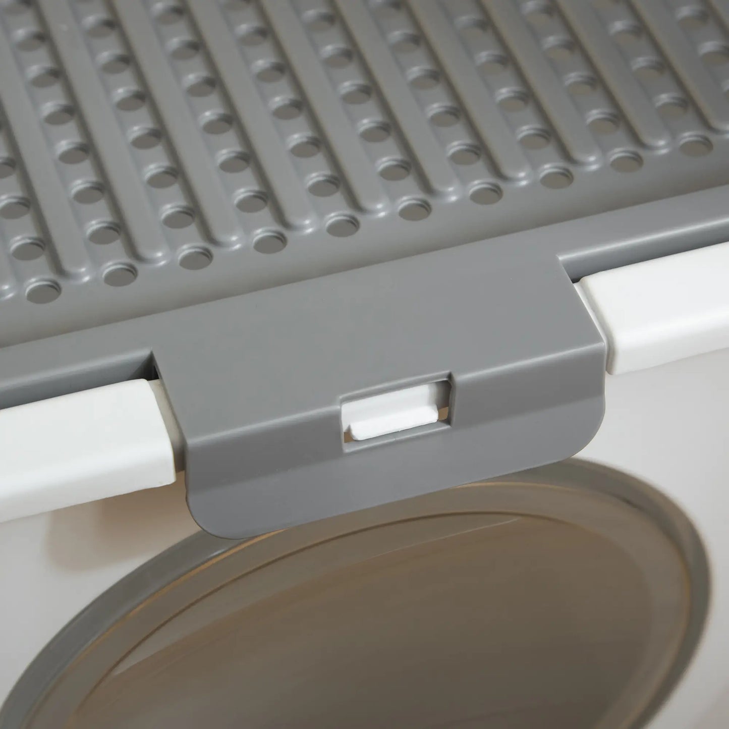 Enclosed Cat Litter Box, Easy Clean, Front Entrance, Top Exit, Scoop, White Cat Litter Box Enclosures at Gallery Canada