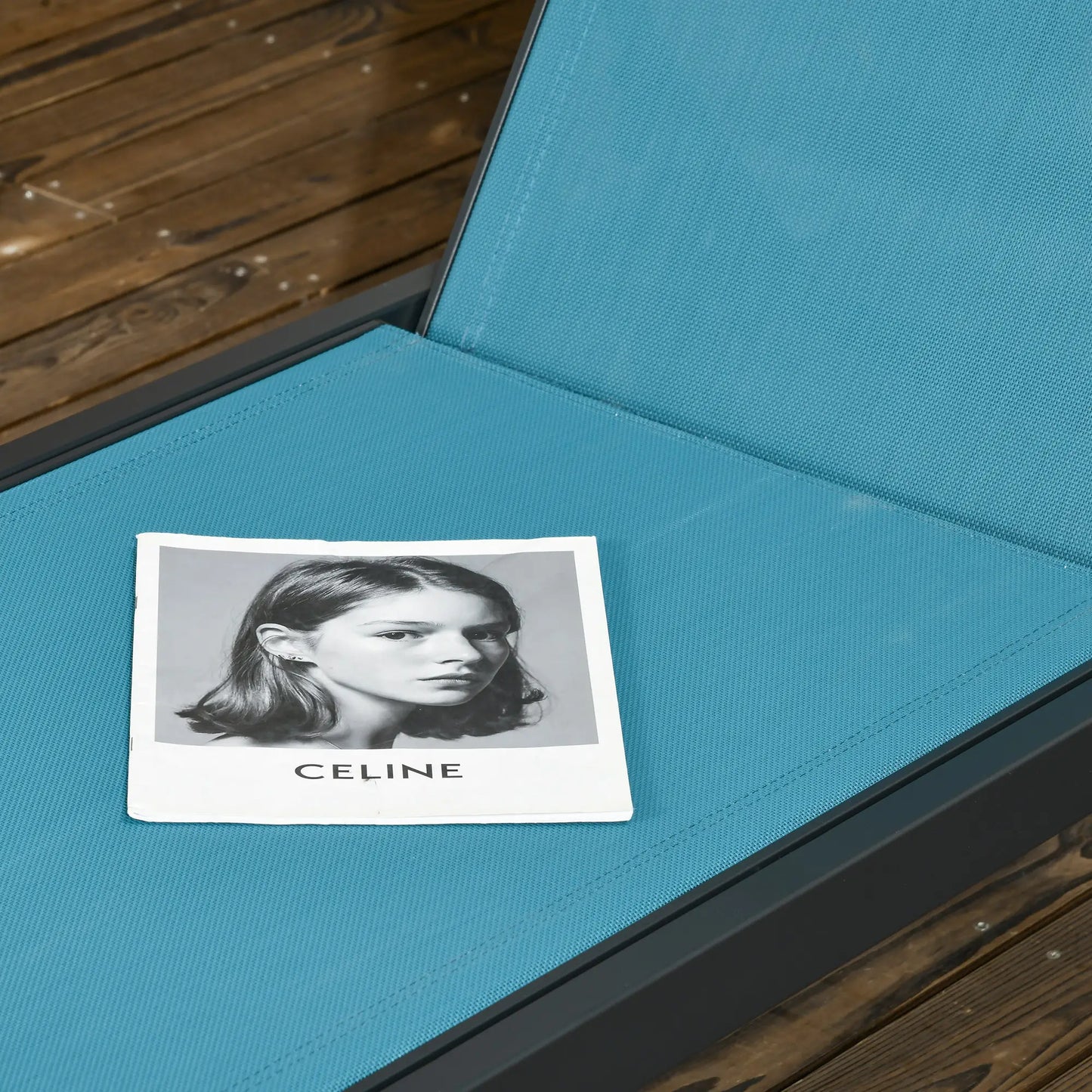 5-Position Tanning Chair With Wheels, Headrest, Aluminum Frame, Blue Lounger Chairs at Gallery Canada