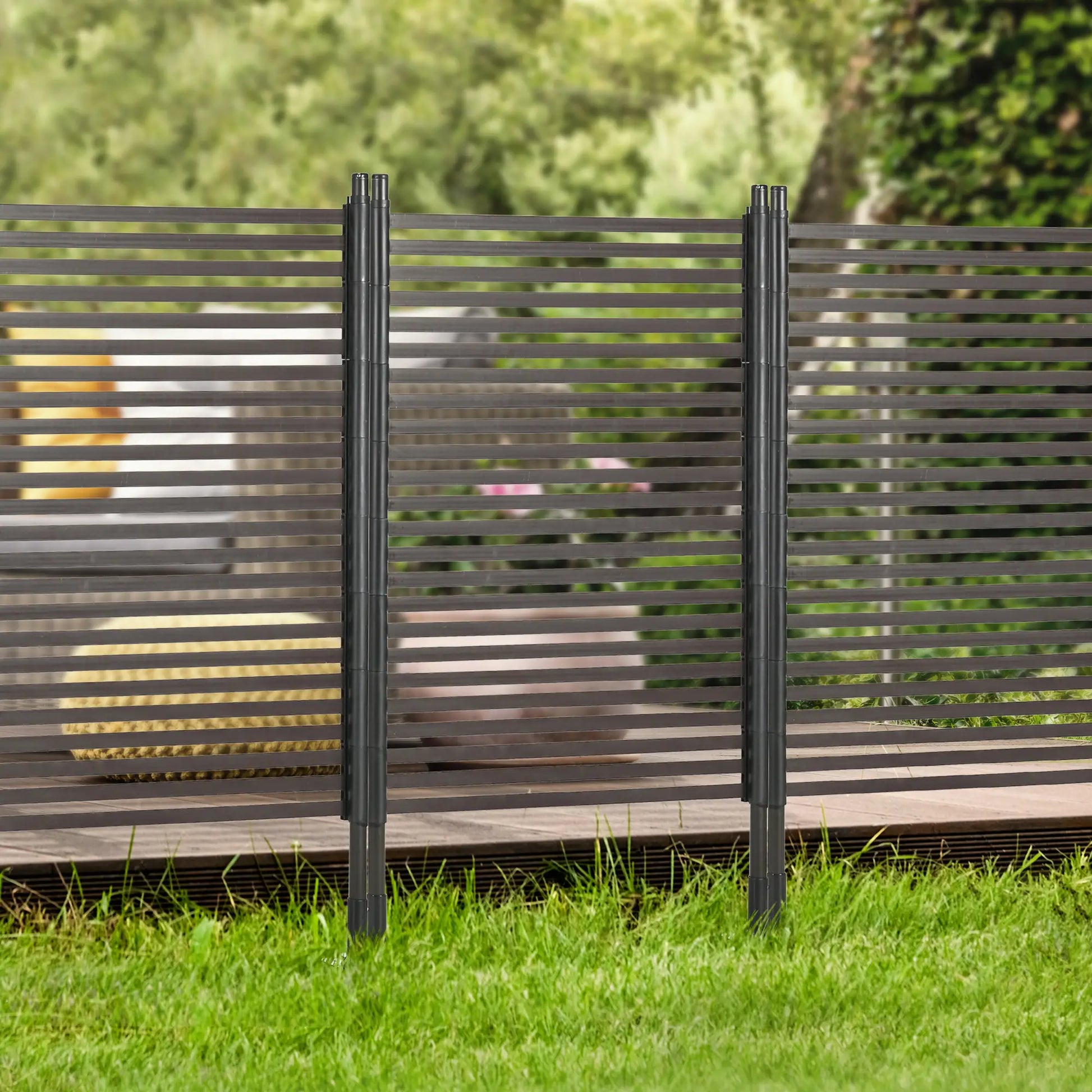 Metal Garden Fence, 5 ft(H), Outdoor Fencing with Feet, Brown Garden Fences at Gallery Canada
