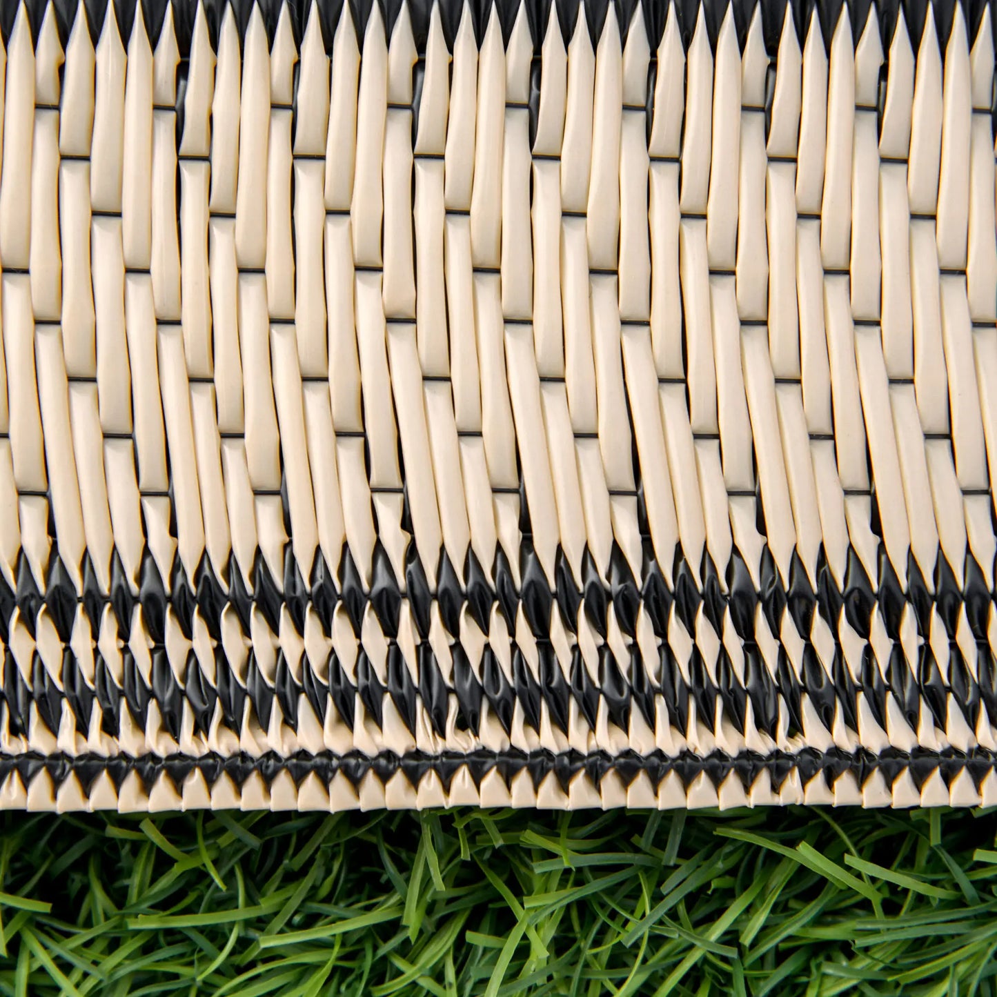 Reversible Outdoor RV Rug, 9' x 18', Patio Floor Mat, Black and Beige Outdoor Reversible Rugs at Gallery Canada