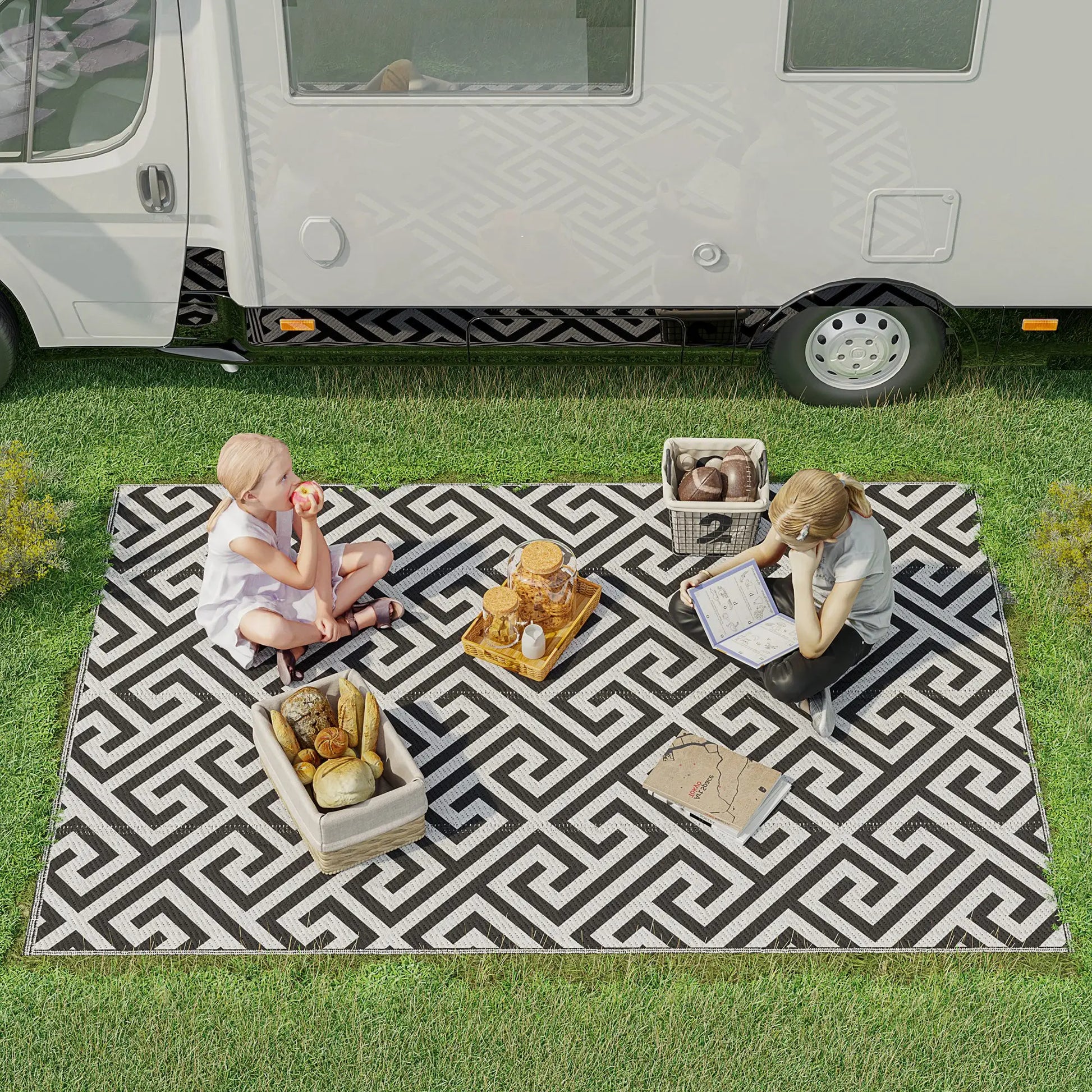 Reversible Outdoor RV Rug, Patio Floor Mat, 5' x 8', Black & White Garden Decor at Gallery Canada