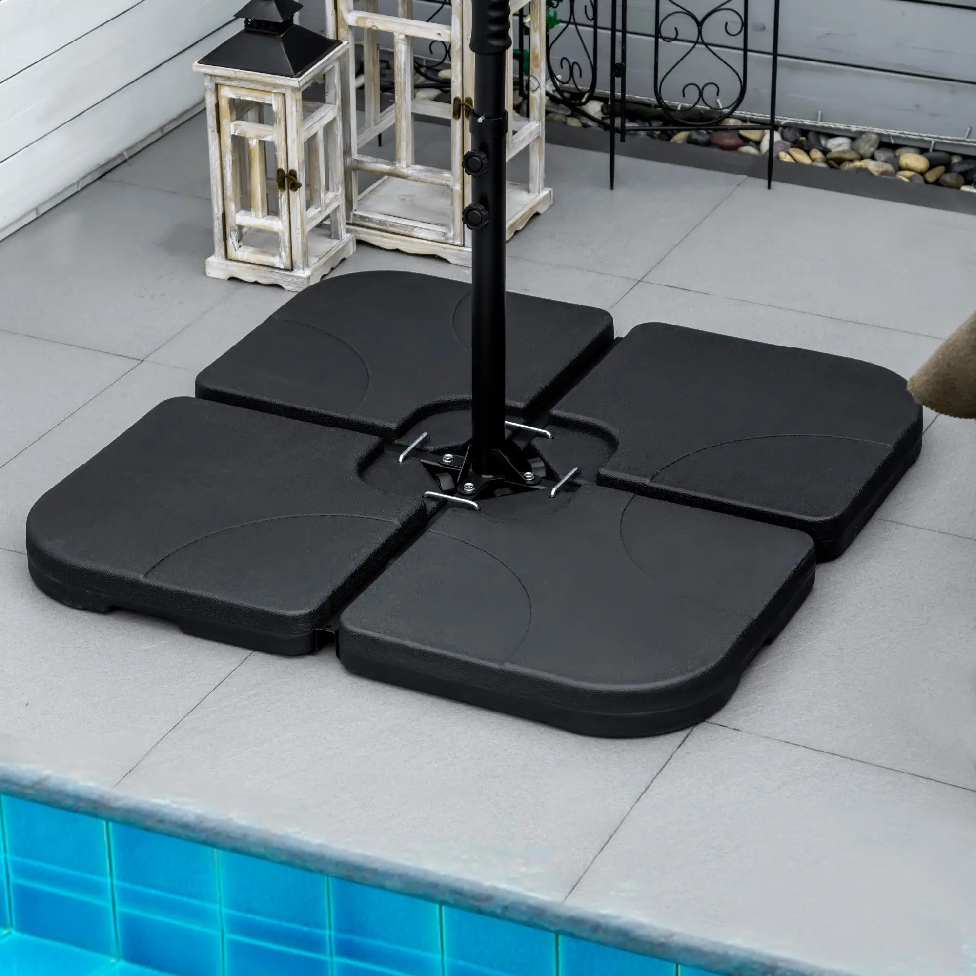 4 Piece Umbrella Base Stand, U Locking, 132 lb Water or 172 lb Sand, Black Umbrella Bases at Gallery Canada