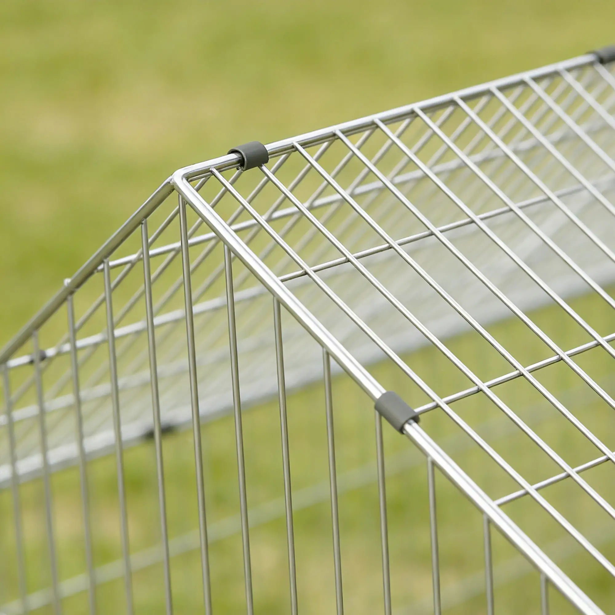 Metal Chicken Coop With UV-Resistant Cover, 71