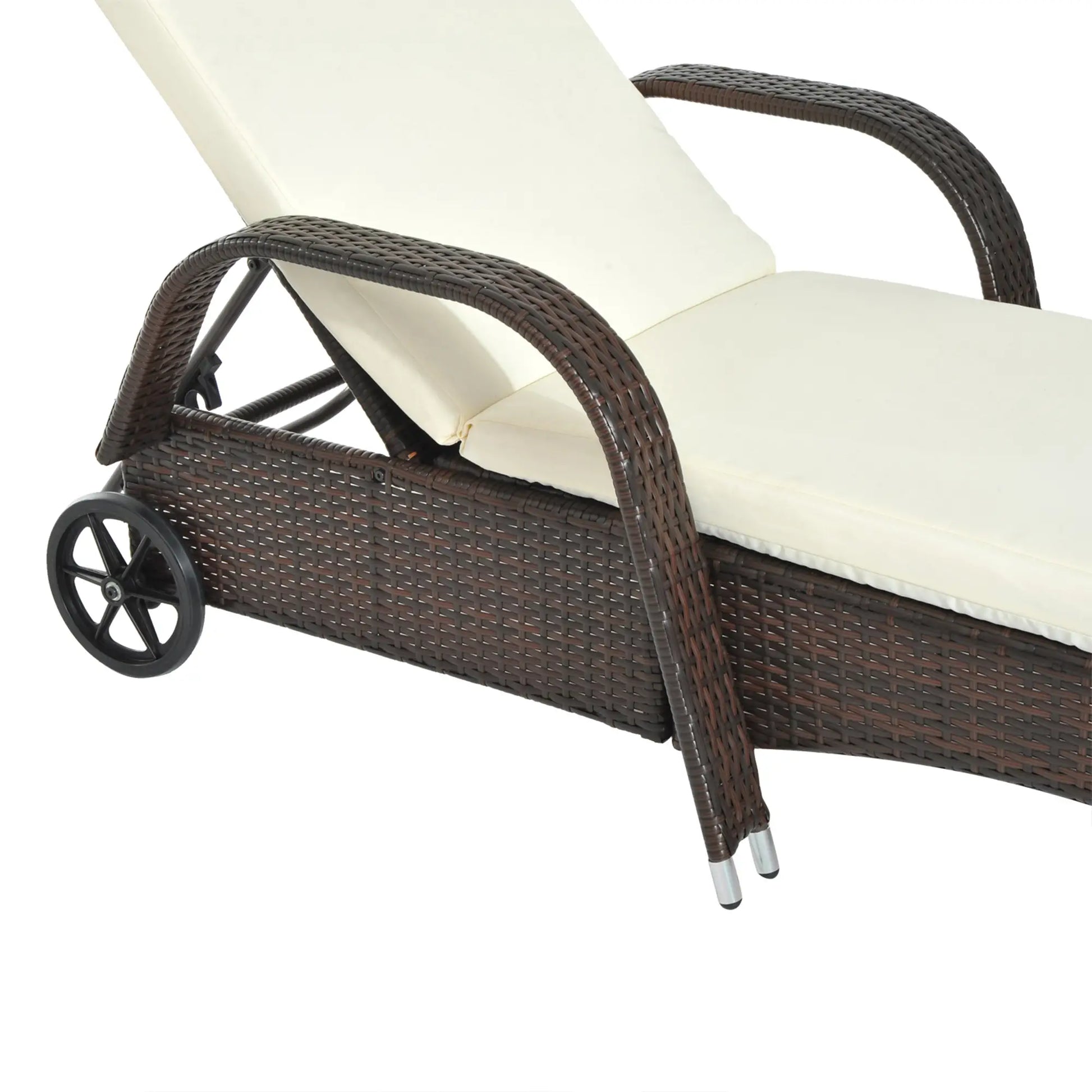 Wicker Chaise Lounge, Outdoor PE Rattan Sun Lounger, Adjustable Backrest, Mixed Brown Cream White, Brown Cream White Chaise Loungers at Gallery Canada
