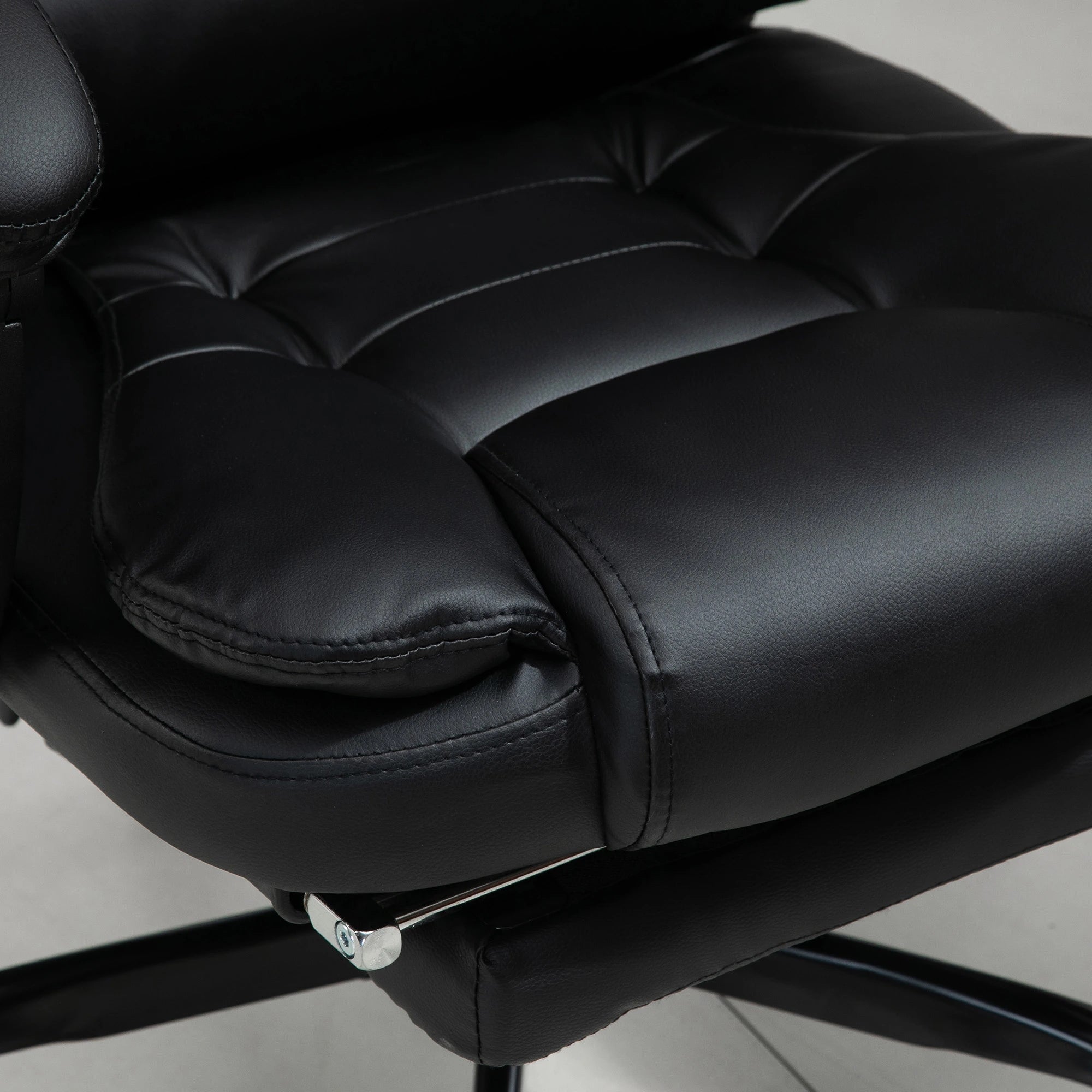 7-Point Vibrating Massage Chair, Reclining Office Chair, Footrest, Black Massage Chairs at Gallery Canada