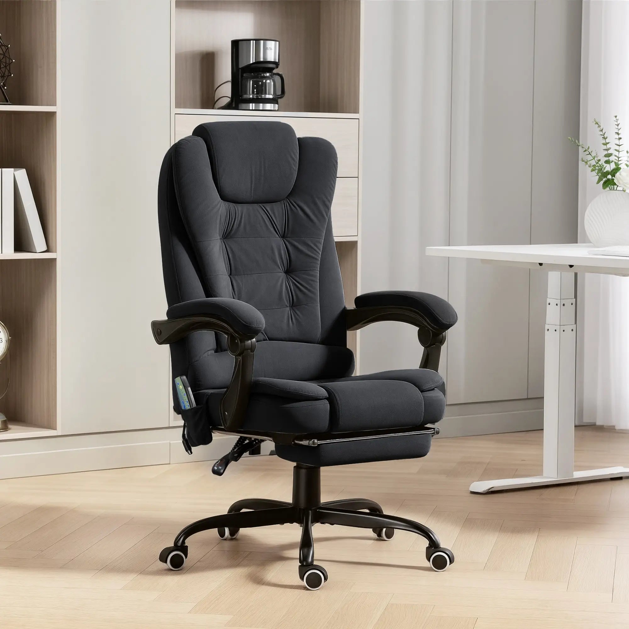 7-Point Vibrating Massage Chair with Footrest, Reclining Back, Black Massage Chairs at Gallery Canada