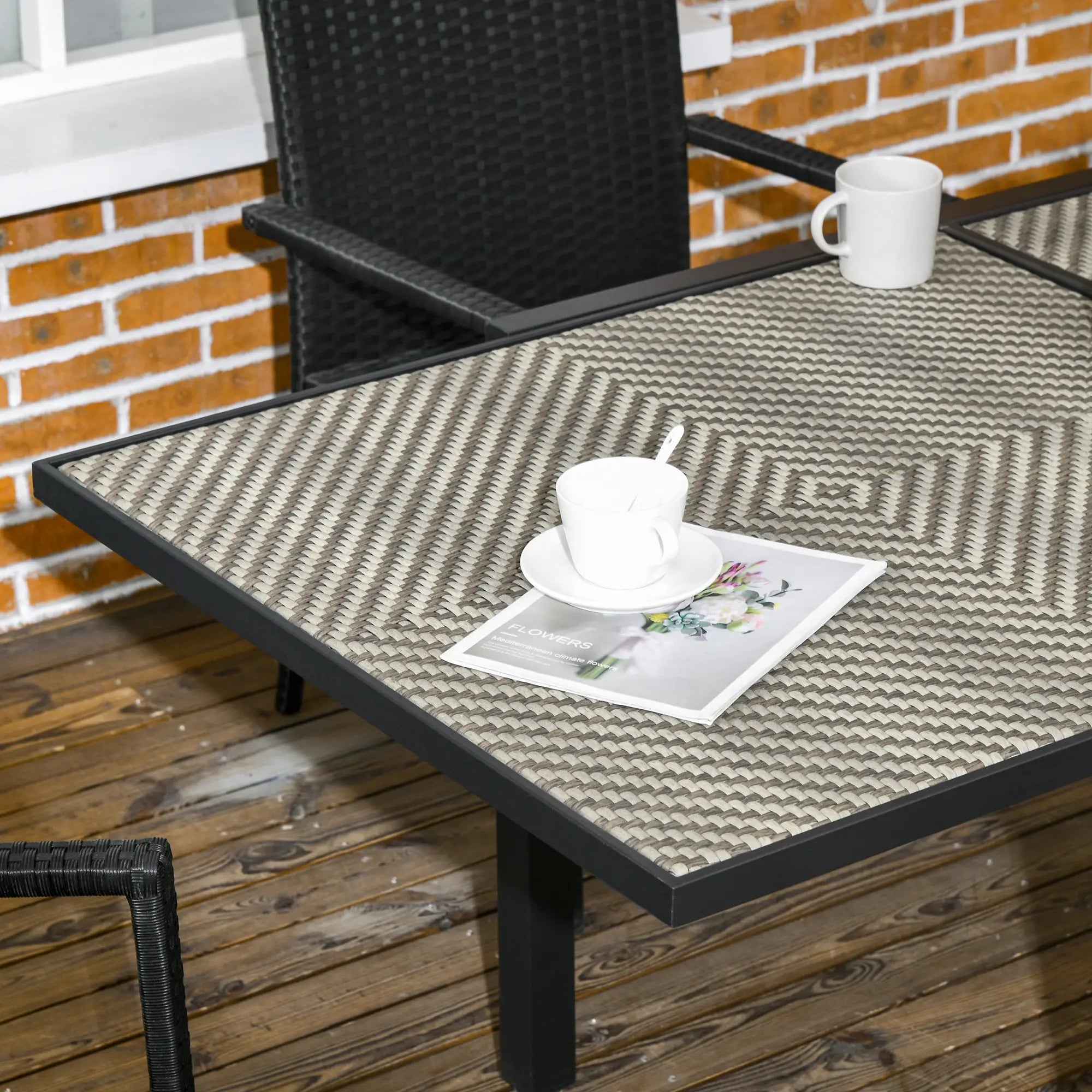 Extendable Rattan Dining Table, Aluminum Frame, 35.4
