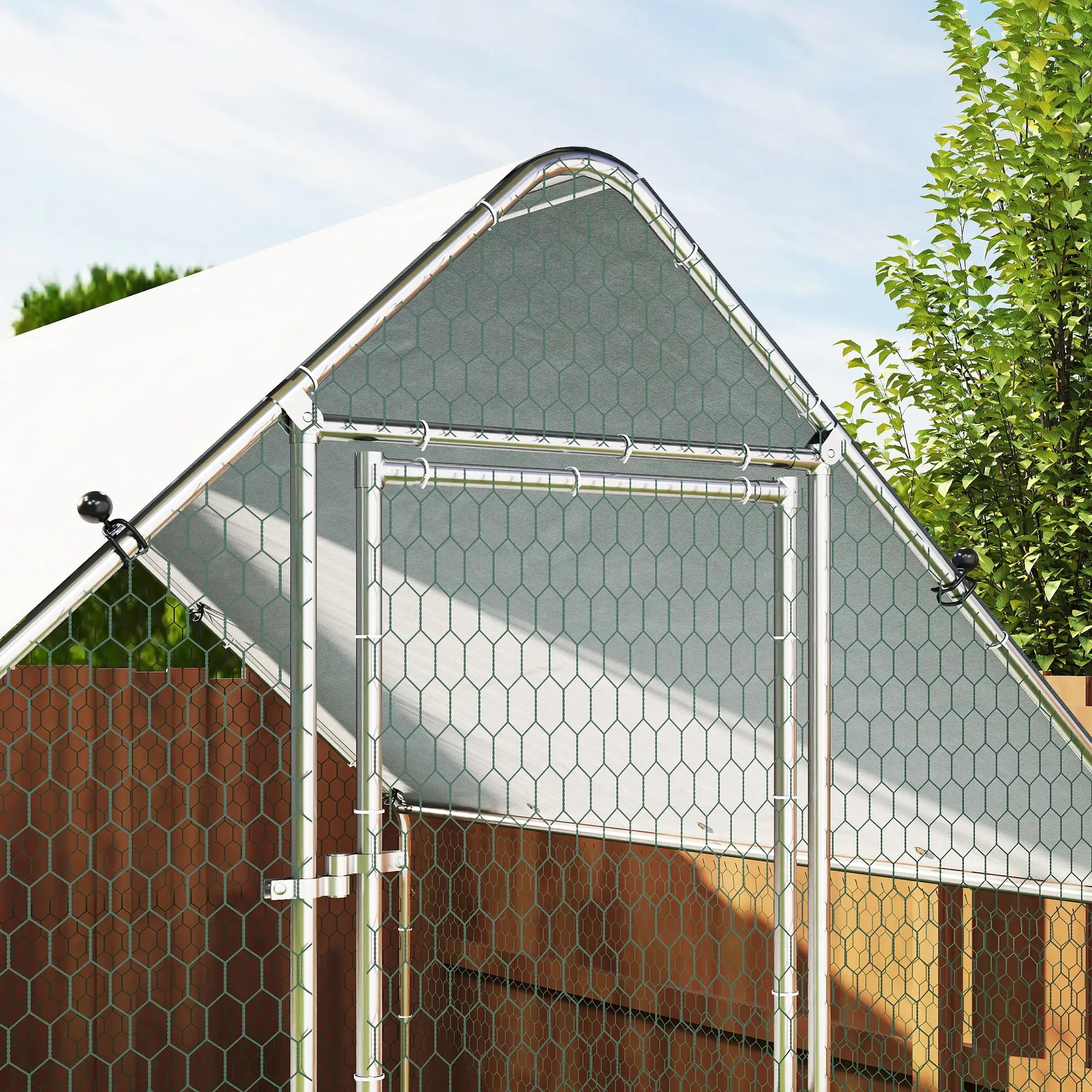 Metal Chicken Coop With Cover, 6.6' x 6.6' x 6.6' Chicken Coops at Gallery Canada