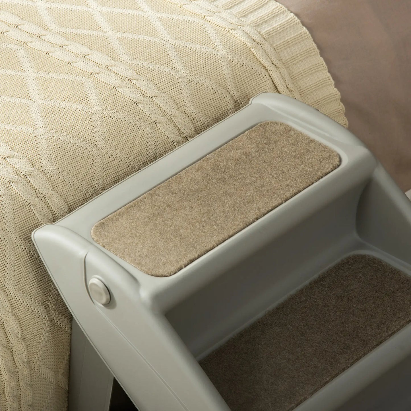 4-Level Portable Dog Stairs, Foldable Steps for Small Dogs, Lightweight, Grey Dog Stairs at Gallery Canada