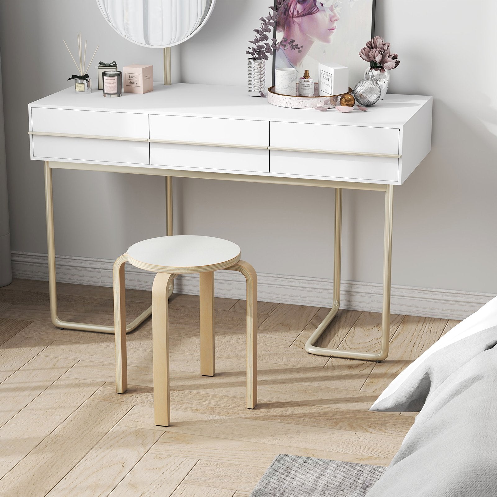 Set of 4 18 Inch Stackable Bentwood Dining Chairs with Round Top, White Kitchen & Dining at Gallery Canada