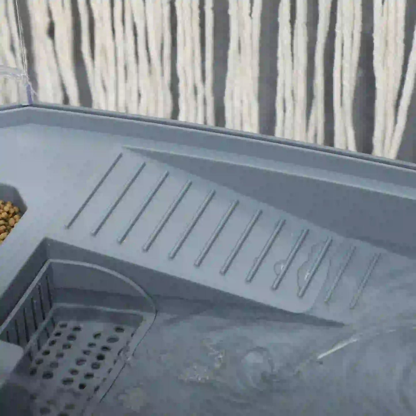 Turtle Tank Kit With Basking Platform, Water Pump, Filter Layer Design