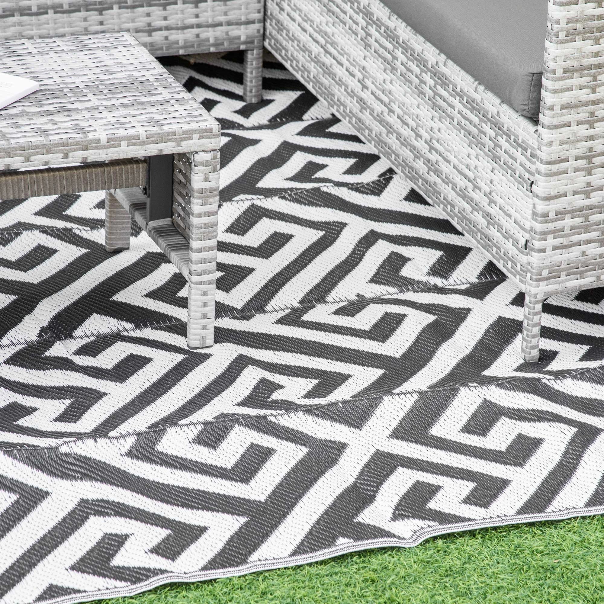 Reversible Outdoor RV Rug, Patio Floor Mat, 6' x 9', Black & White Outdoor Reversible Rugs at Gallery Canada