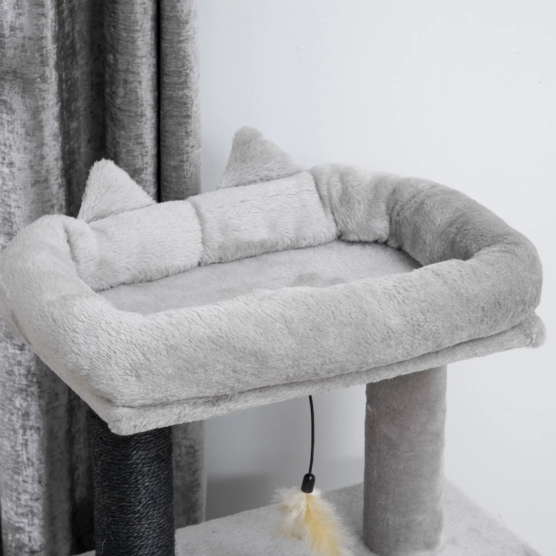 47" Cat Tree, Kitty Activity Center with Scratching Post, Light Grey Cat Towers at Gallery Canada