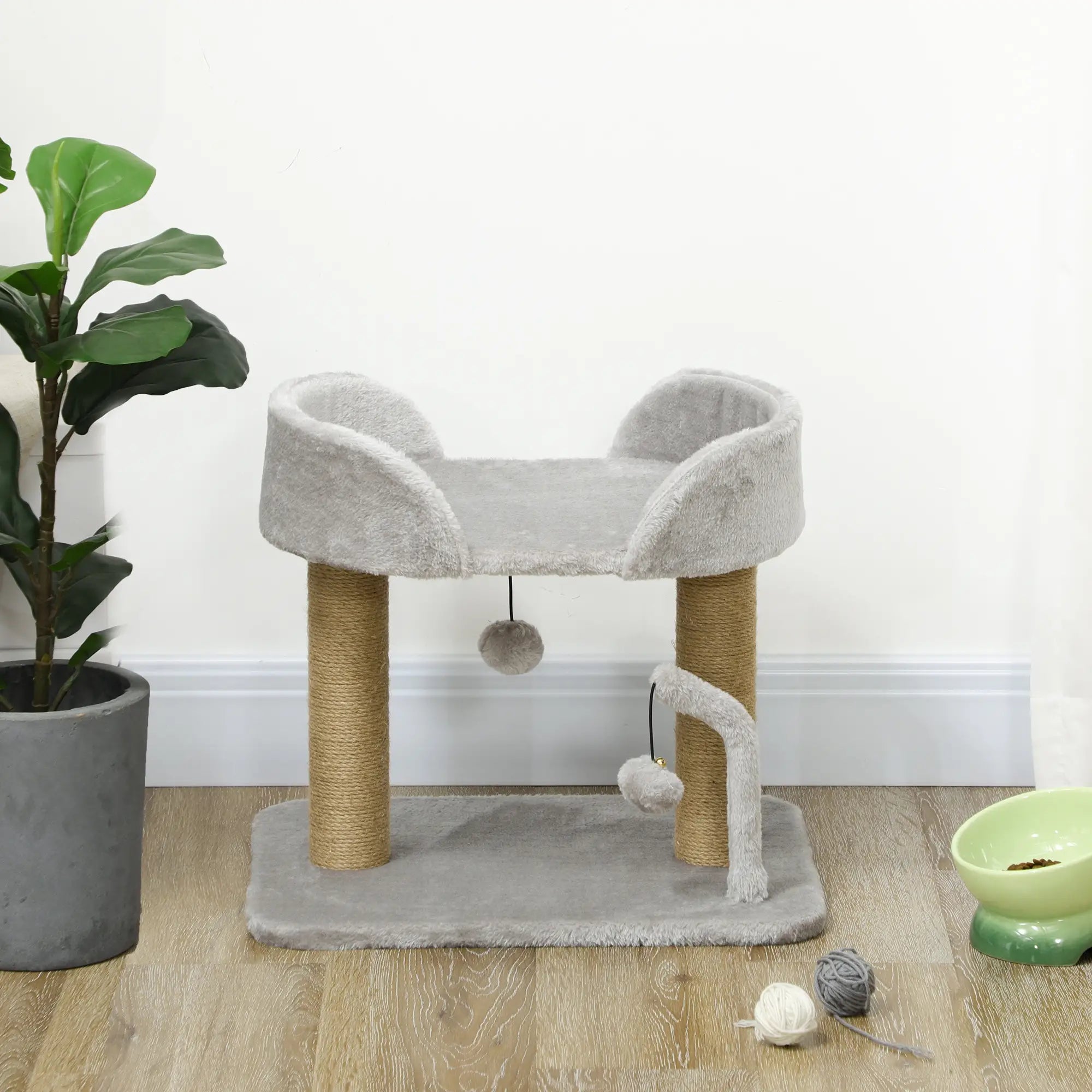 Small Cat Tree, Jute Scratching Posts, Top Perch, Light Grey Cat Trees at Gallery Canada