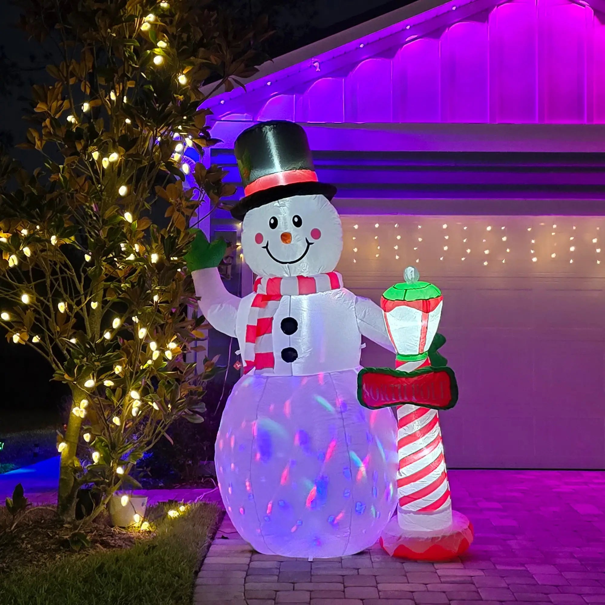 7.9ft Inflatable Snowman Decoration, Lighted, Indoor Outdoor Christmas Inflatables at Gallery Canada