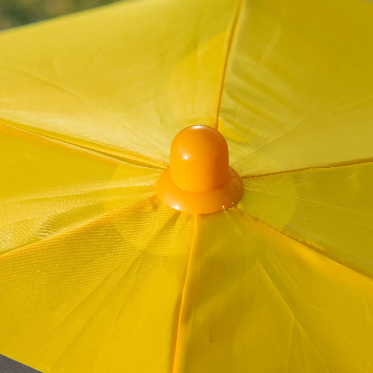 Kids Folding Picnic Table Chair Set with Adjustable Umbrella, Yellow Kids Outdoor Furniture at Gallery Canada