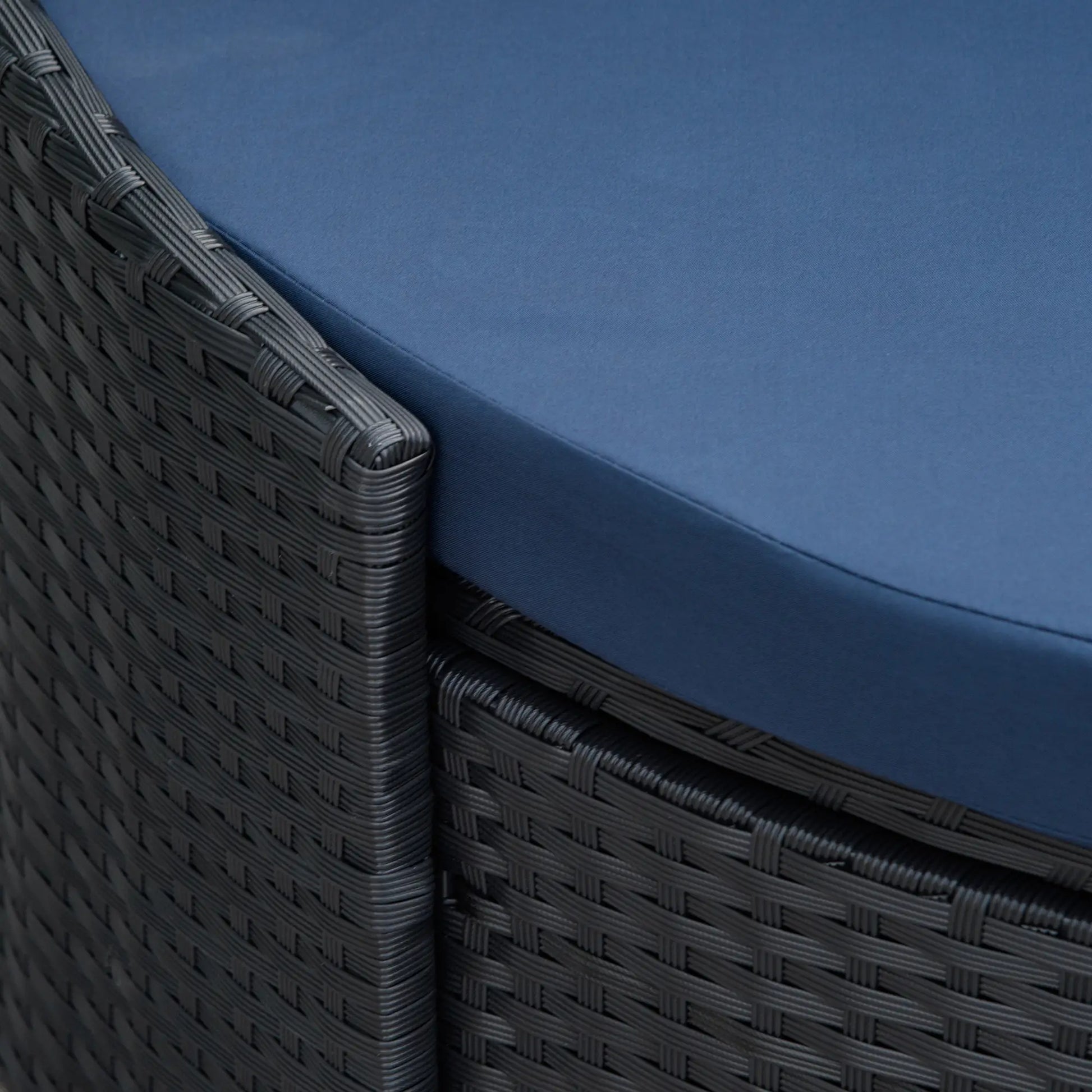4-Piece PE Wicker Round Daybed, Outdoor Rattan Lounge Set, Dark Blue Daybeds at Gallery Canada