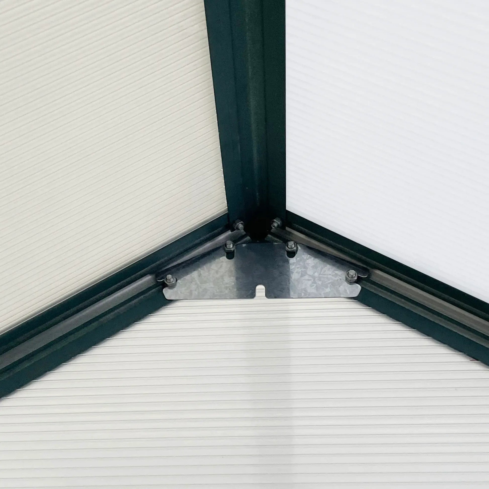 6' x 12' x 6.5' Polycarbonate Greenhouse, Walk-in, Adjustable Roof Vent, Green Walk In Greenhouses at Gallery Canada