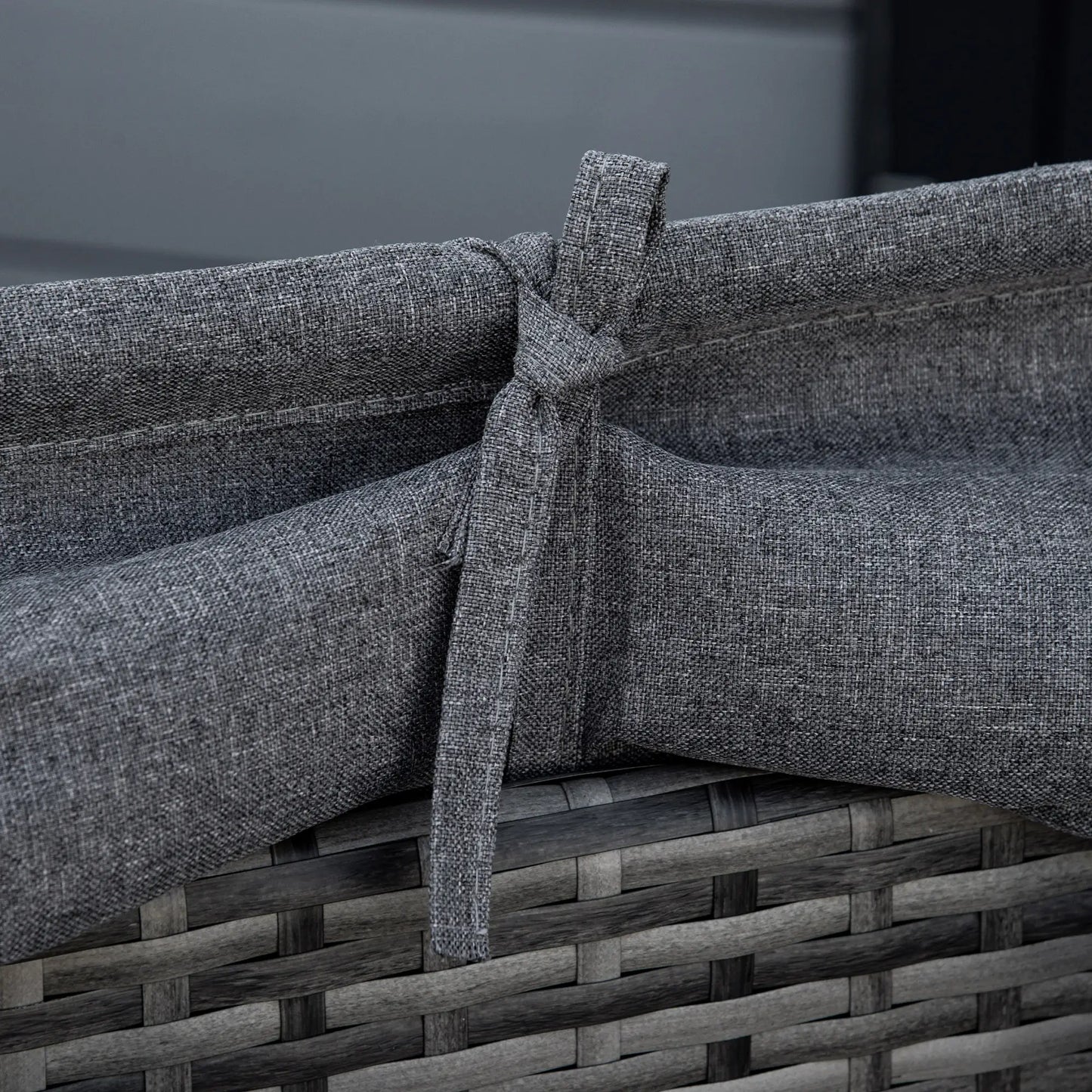 4-Piece PE Wicker Round Daybed, Outdoor Rattan Lounge Set, Grey Daybeds at Gallery Canada