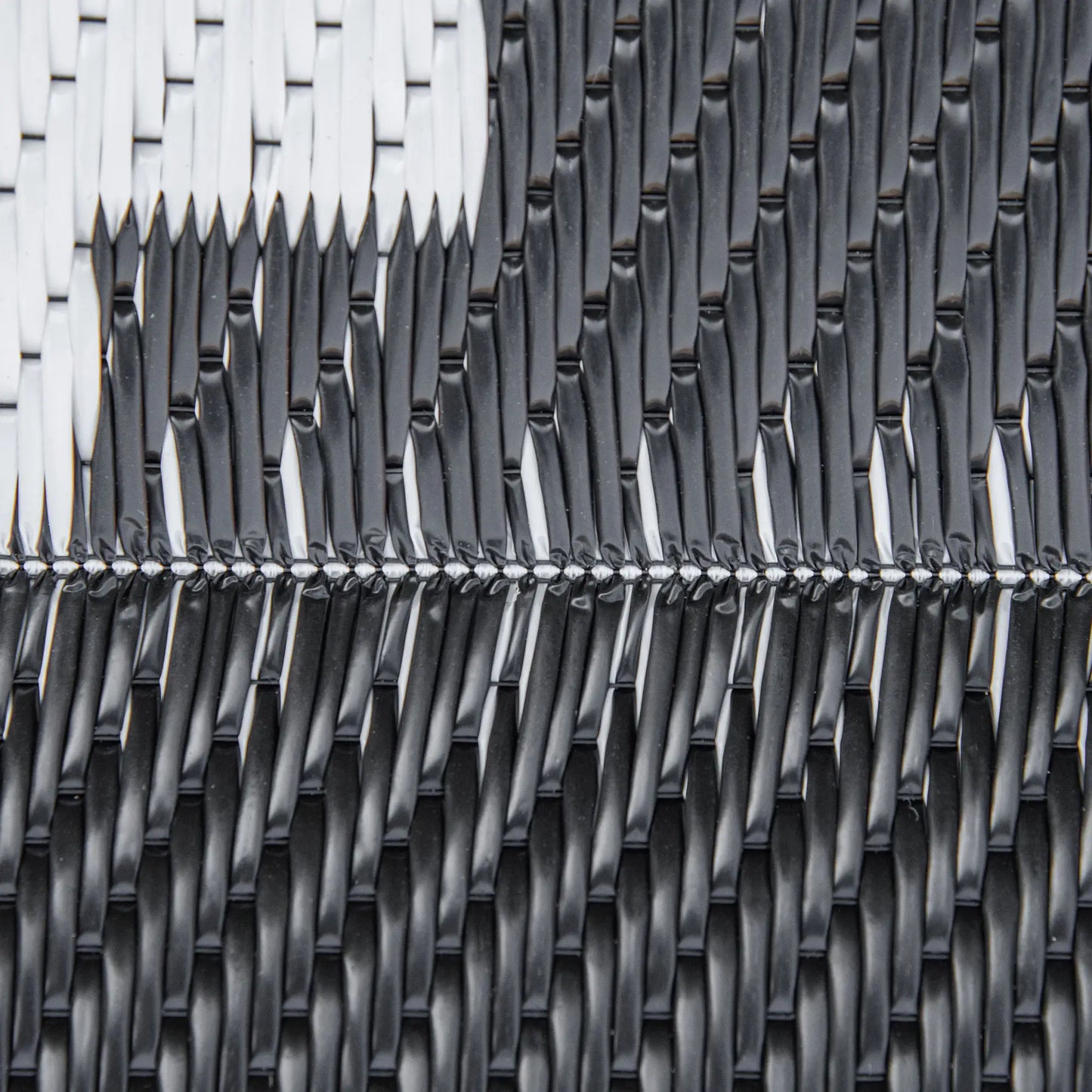 Reversible Outdoor RV Rug, 6' x 9', Patio Mat, Black & White Garden Decor at Gallery Canada