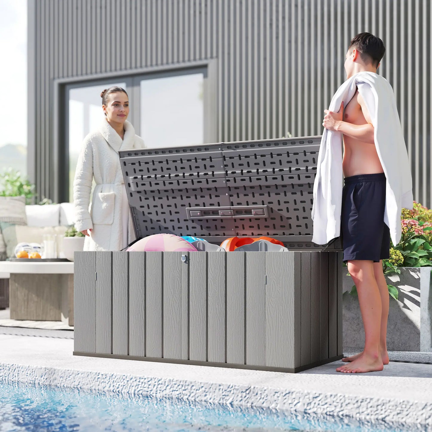 Large Capacity Outdoor Storage Box, 125.5 gal, Lockable Lid, Grey Patio Storage Boxes at Gallery Canada