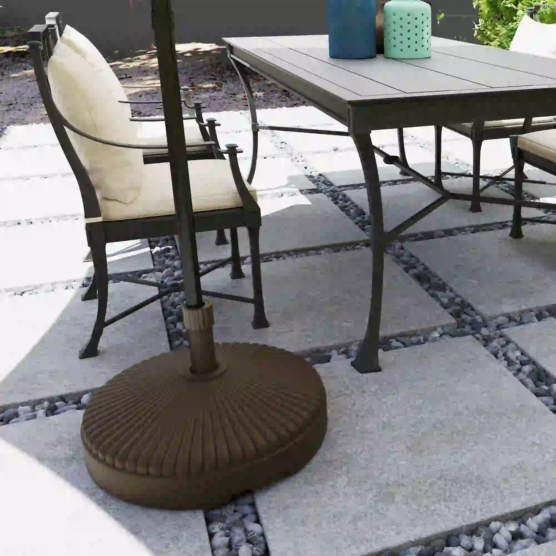 Round Patio Umbrella Base, Holds 62lbs, for Garden, Poolside, Brown Umbrella Bases at Gallery Canada