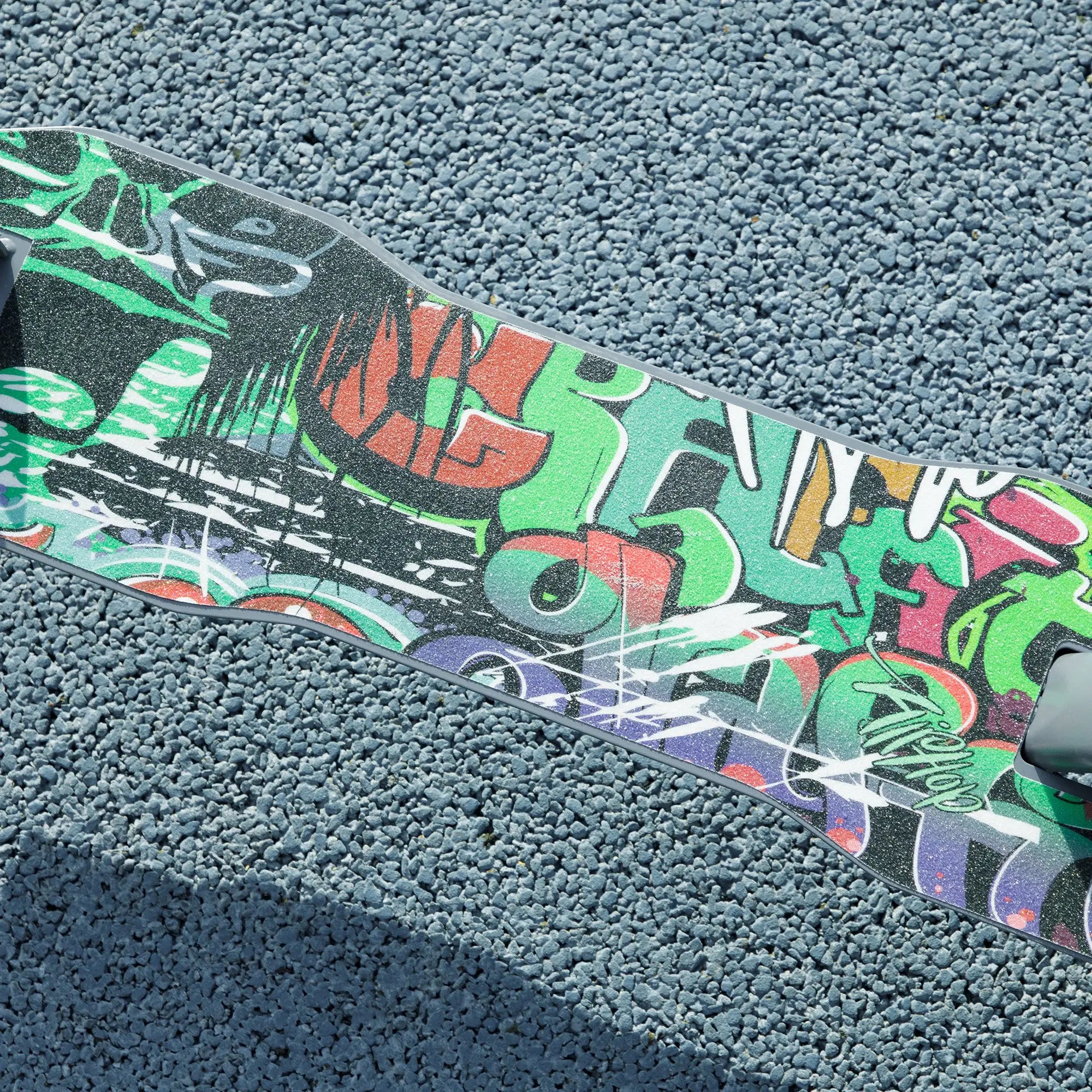 Kids Kick Scooter, Adjustable Height, Rear-Fender Brake, 200mm Wheel, Foldable, Green Scooters at Gallery Canada